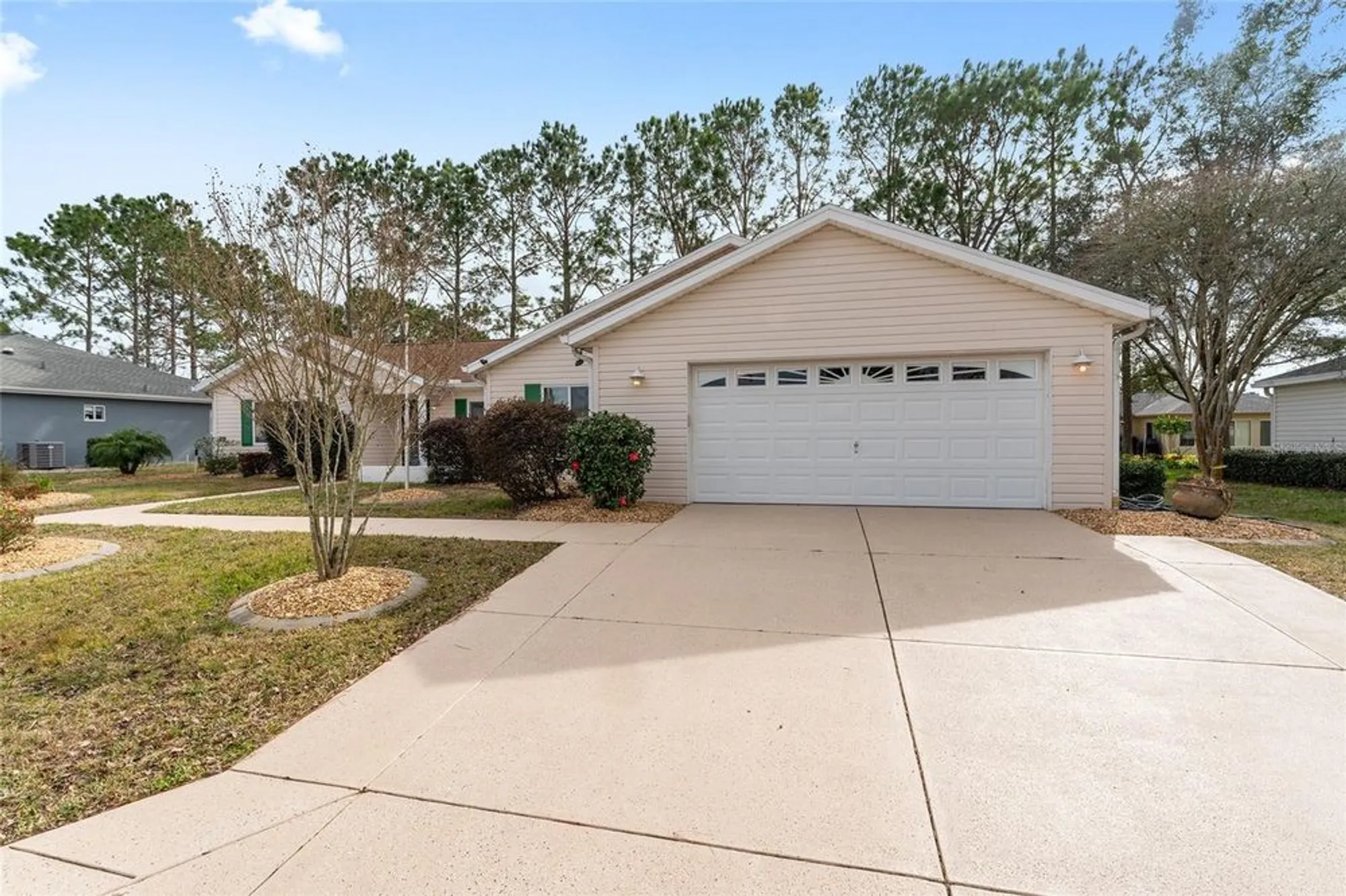 Property Slideshow image 2 of 35 | 8447 se 137th loop, Summerfield, FL, 34491