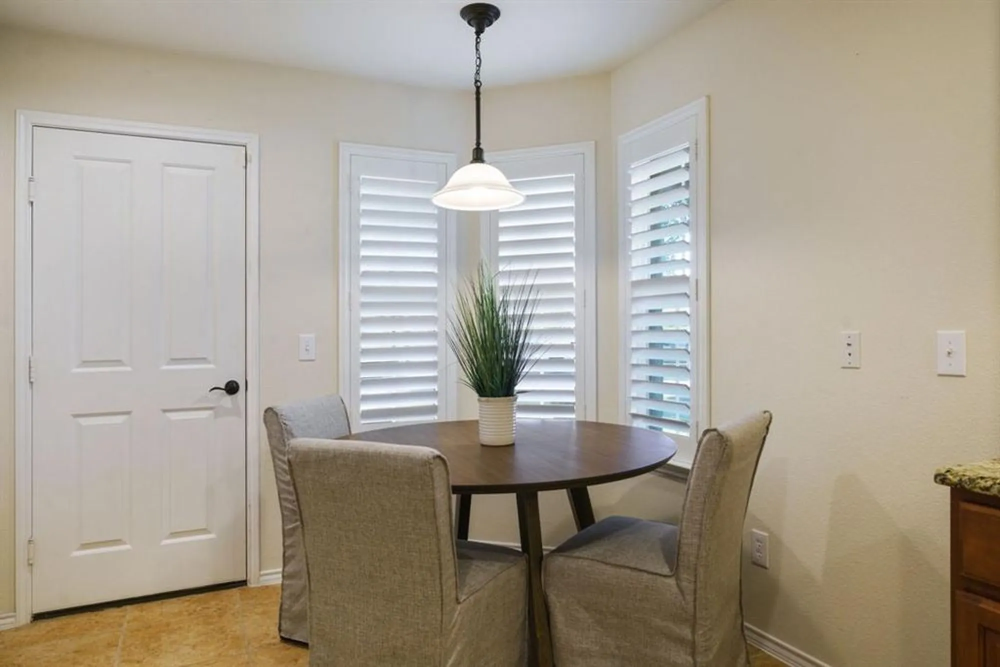 Property Slideshow image 12 of 33 | 7592 wiley ln, Frisco, TX, 75036