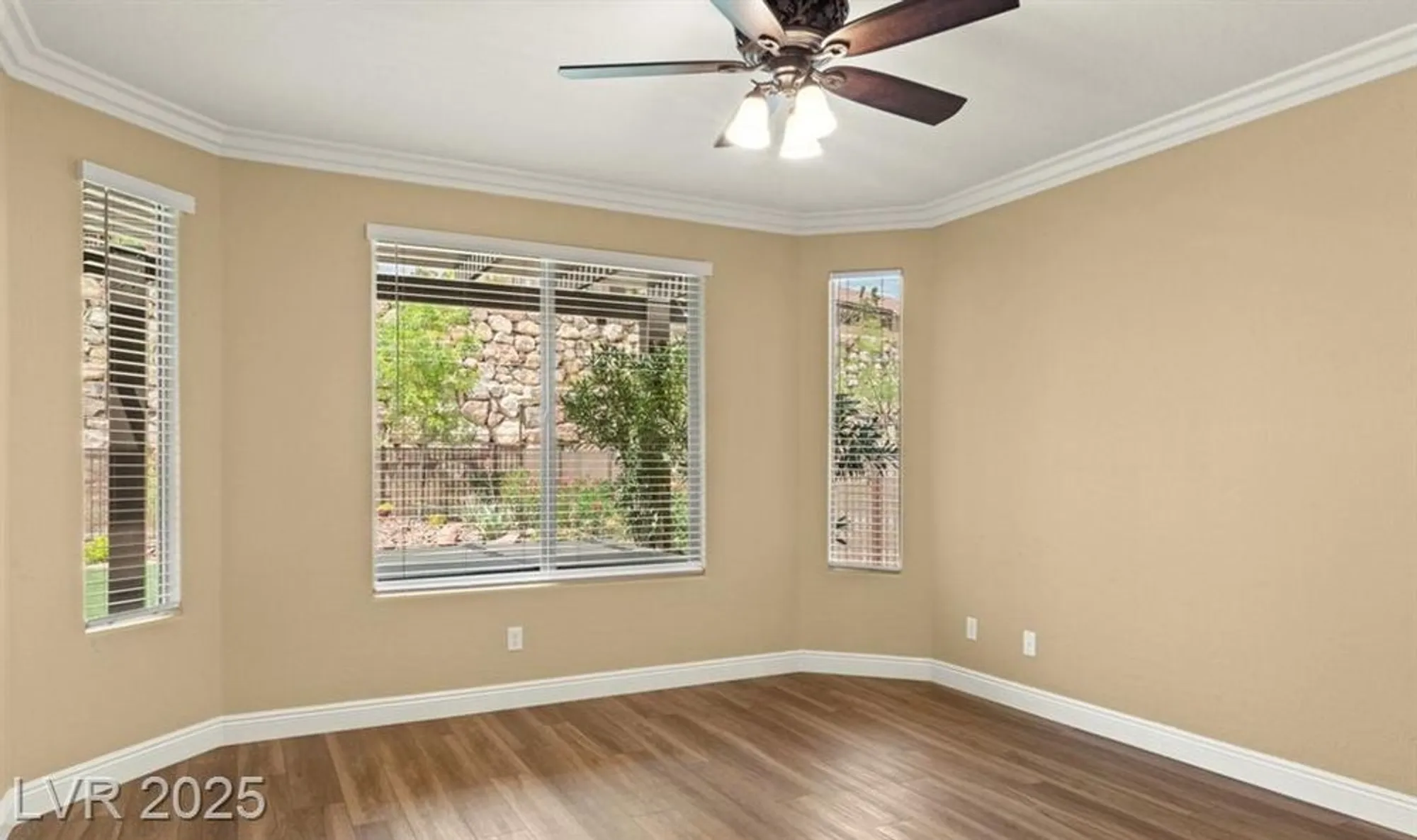 Property Slideshow image 12 of 64 | 1155 dreamcatcher blf, Mesquite, NV, 89034