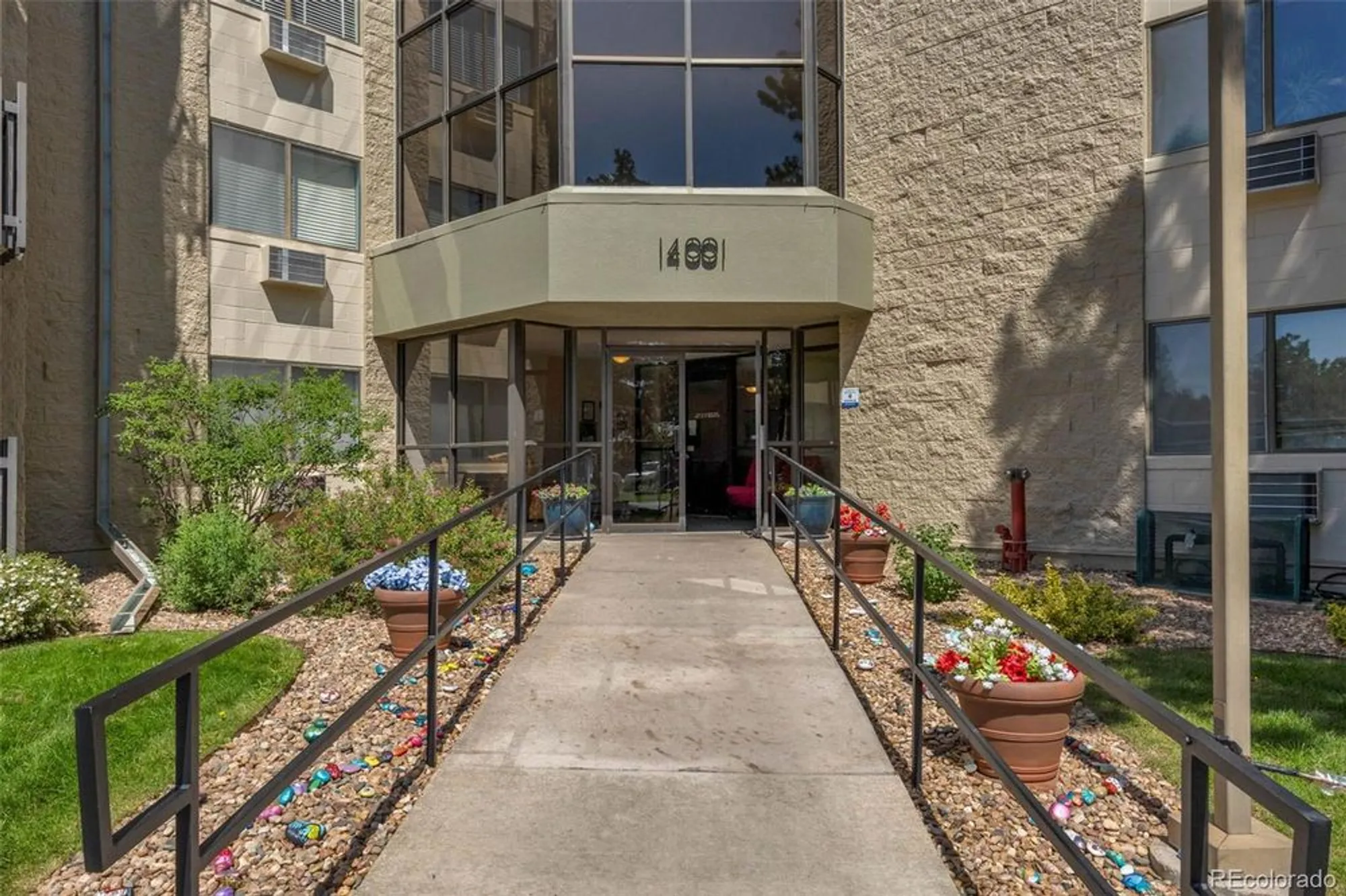 Property Slideshow image 25 of 44 | 14001 e marina dr apt 607, Aurora, CO, 80014