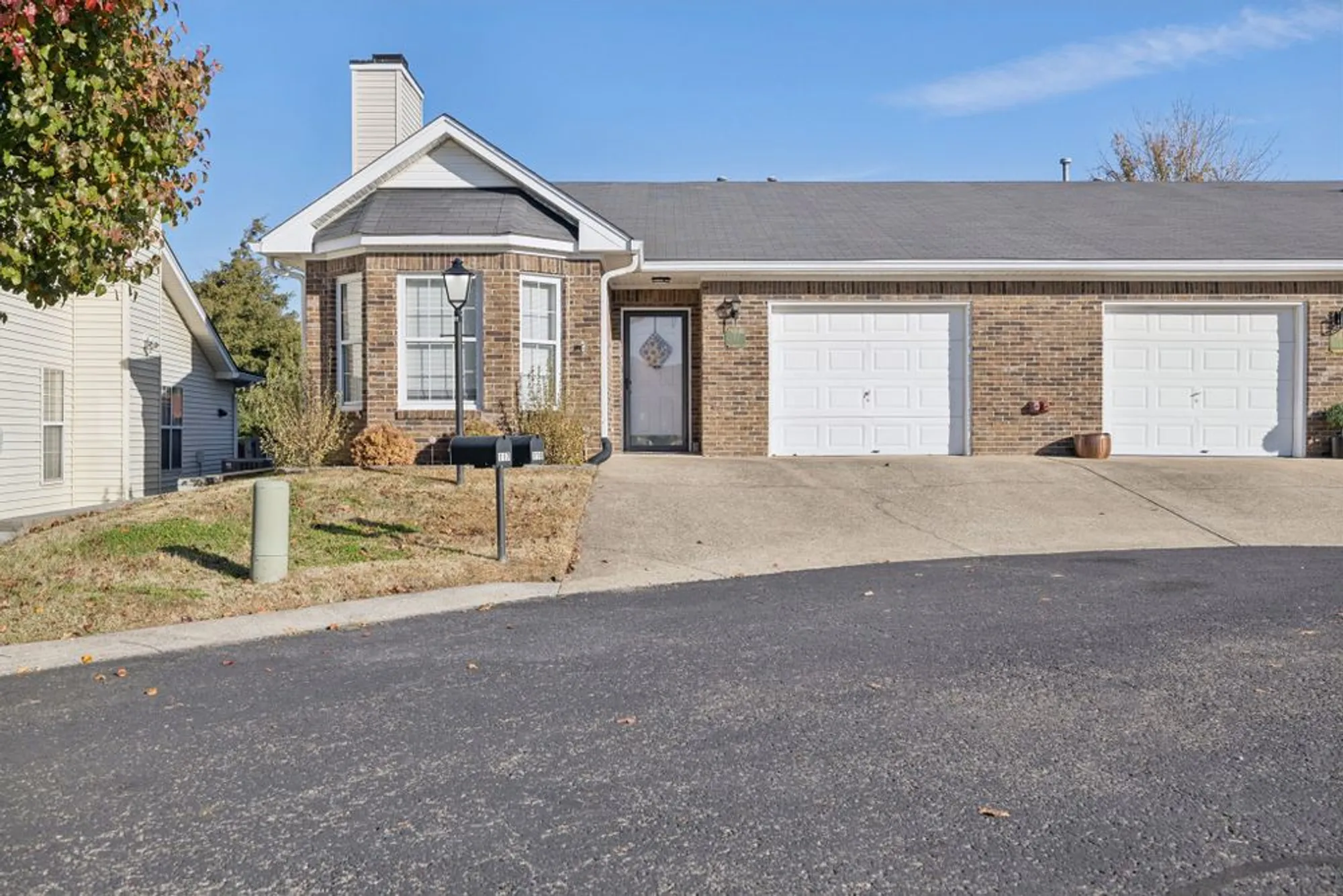 Property Slideshow image 1 of 49 | 117 newsom grn, Nashville, TN, 37221