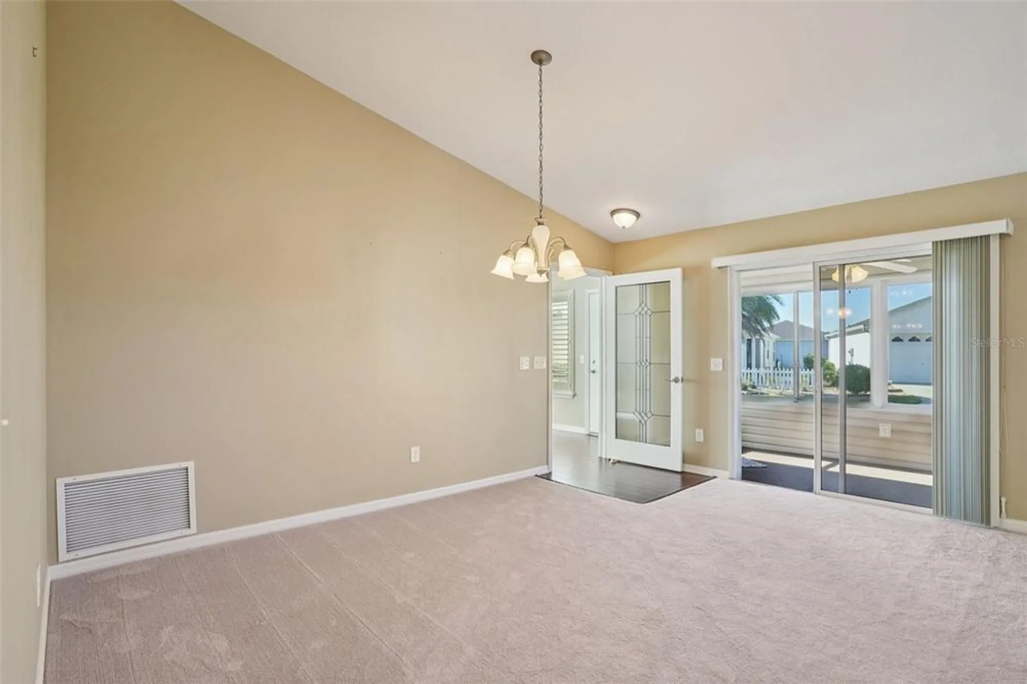 Property Slideshow image 21 of 45 | 1001 greyford ln, The Villages, FL, 32162