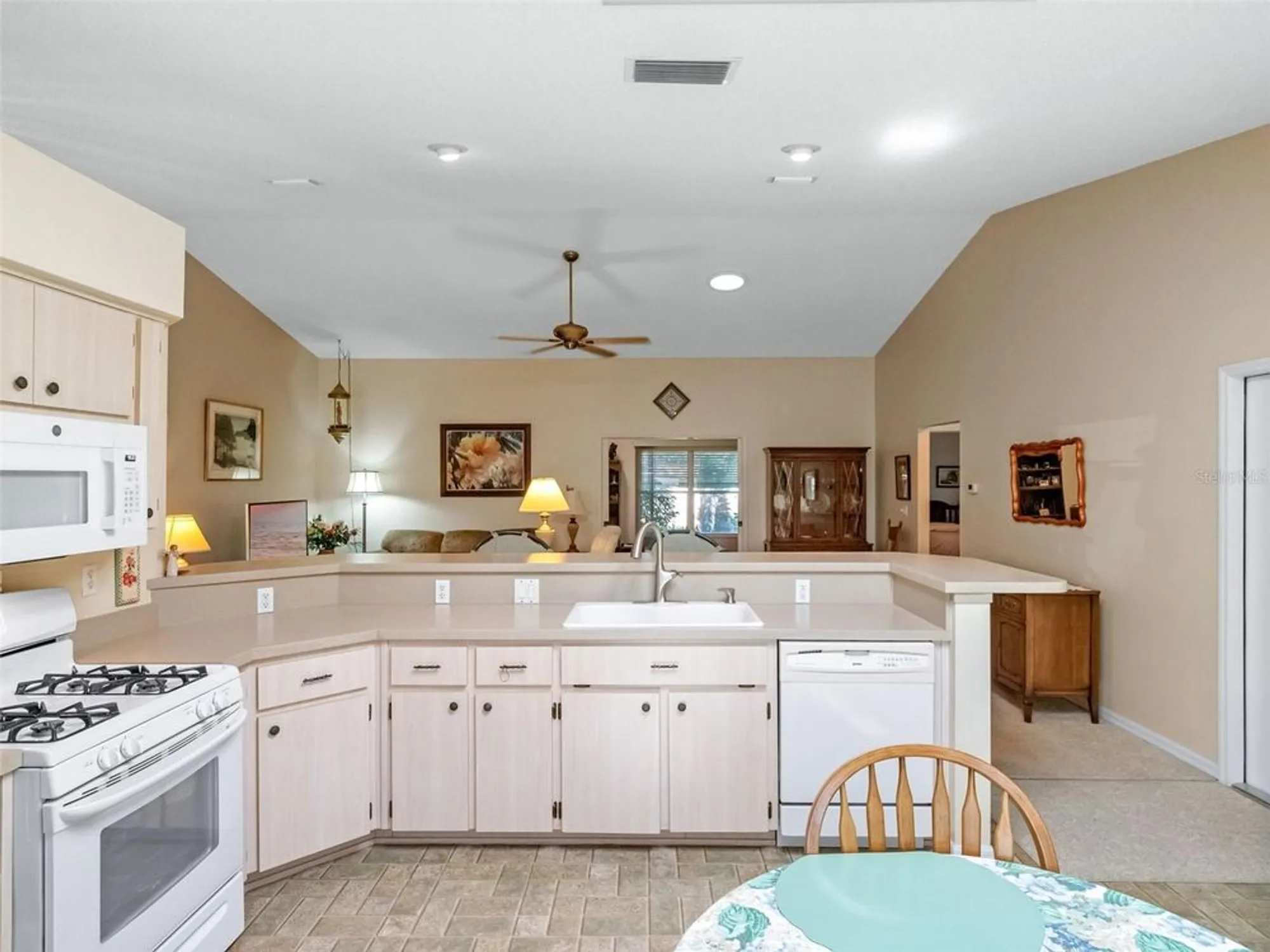 Property Slideshow image 11 of 75 | 6436 borg st, Leesburg, FL, 34748