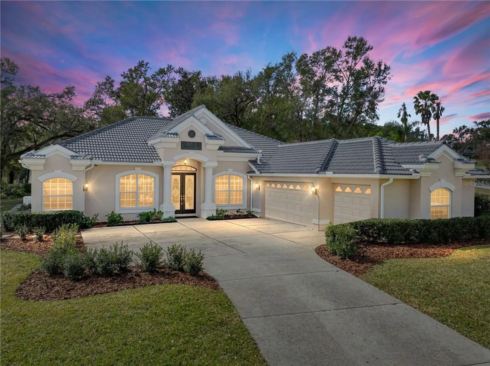 Property Slideshow image 3 of 74 | 12632 oak hollow ct, Dade City, FL, 33525