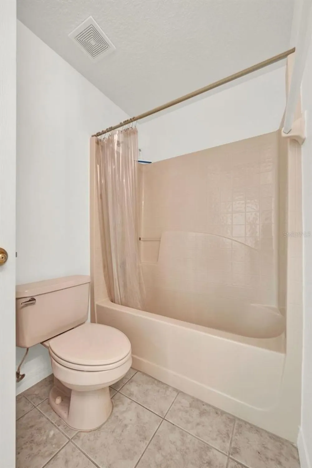 Property Slideshow image 23 of 34 | 448 grand canal dr, Kissimmee, FL, 34759