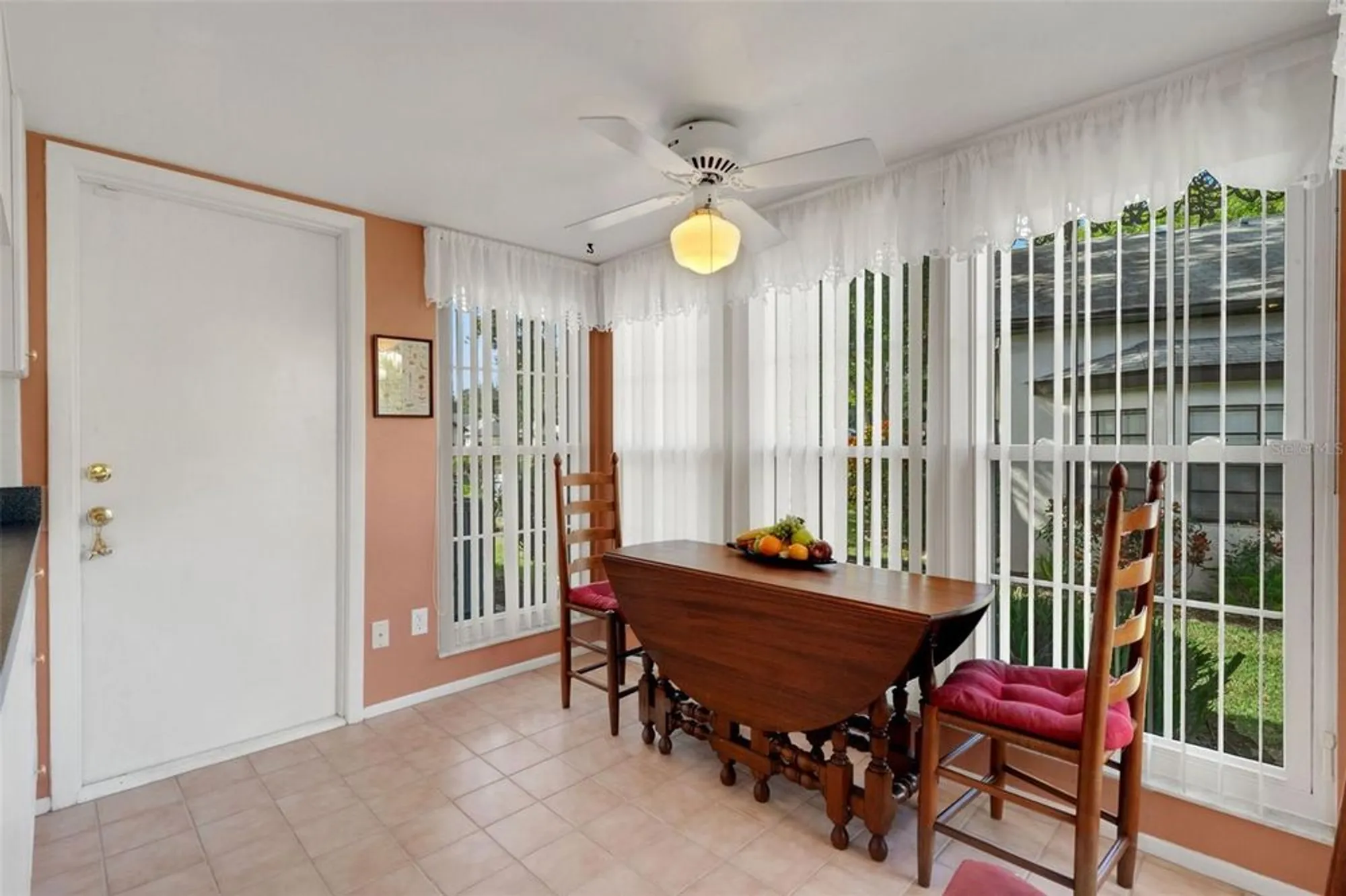 Property Slideshow image 15 of 79 | 3681 ridgemont ct, Palm Harbor, FL, 34684