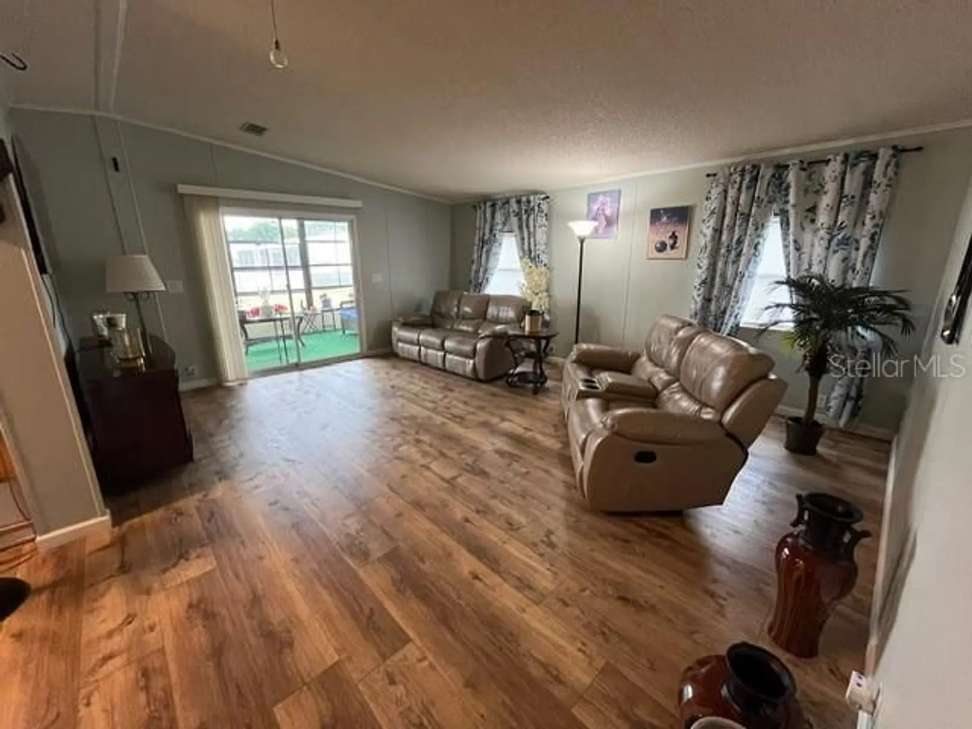 Property Slideshow image 10 of 31 | 1785 quail hill dr, Lakeland, FL, 33810