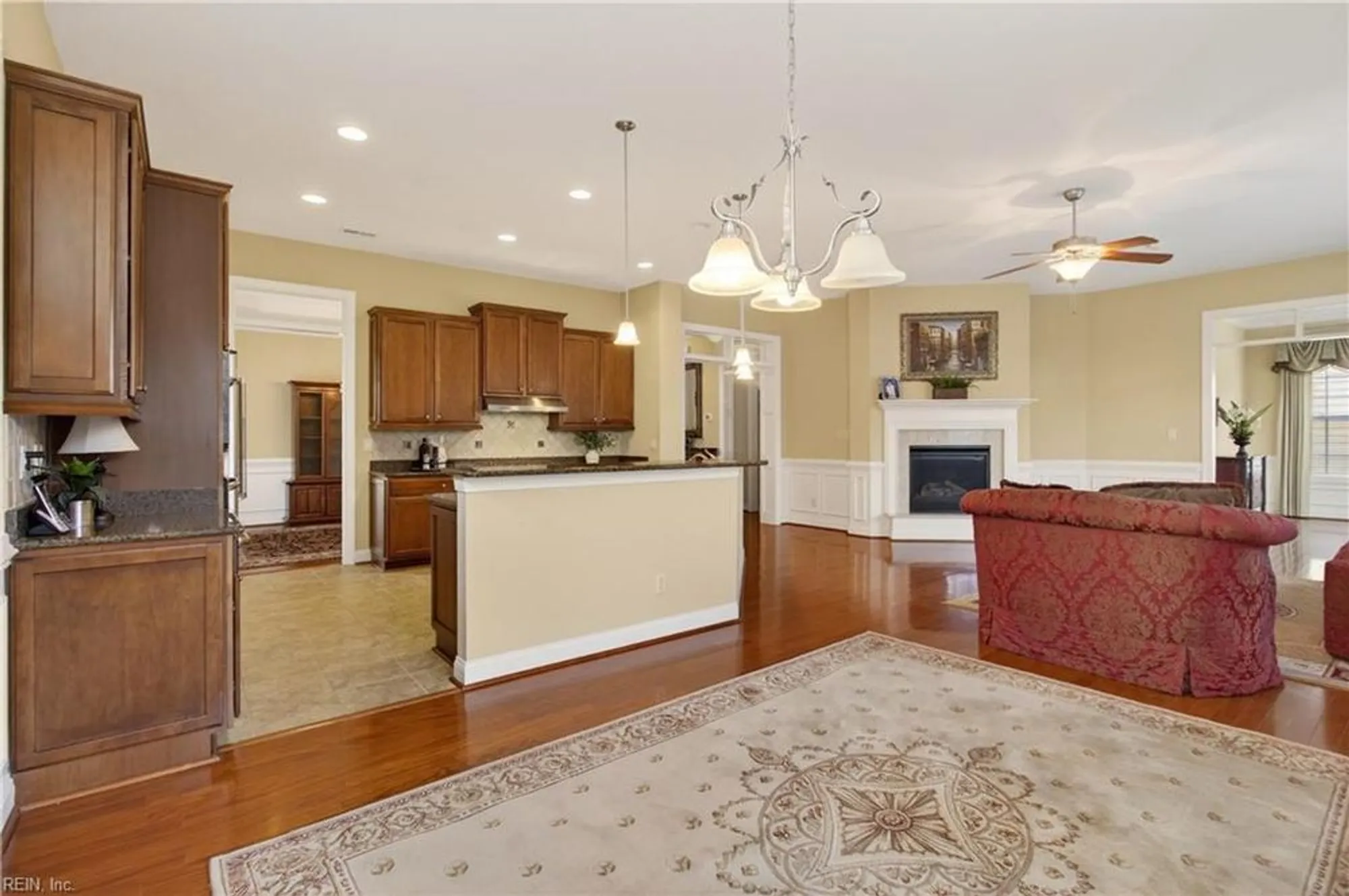 Property Slideshow image 18 of 35 | 1425 blairwood ln, Chesapeake, VA, 23320