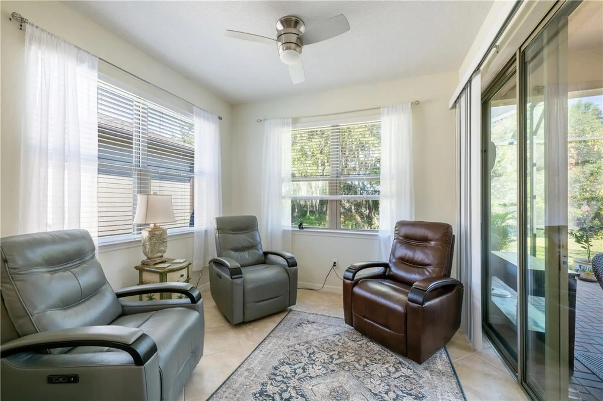 Property Slideshow image 9 of 32 | 372 toldedo rd, Davenport, FL, 33837