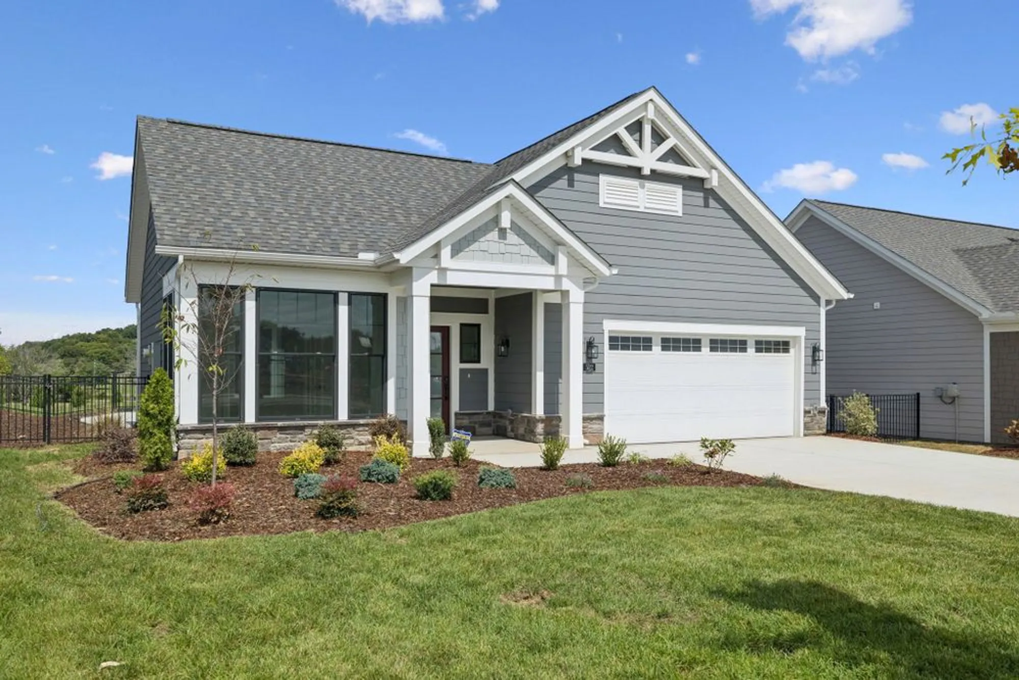 Property Slideshow image 3 of 64 | 512 restoration dr, Smyrna, TN, 37167