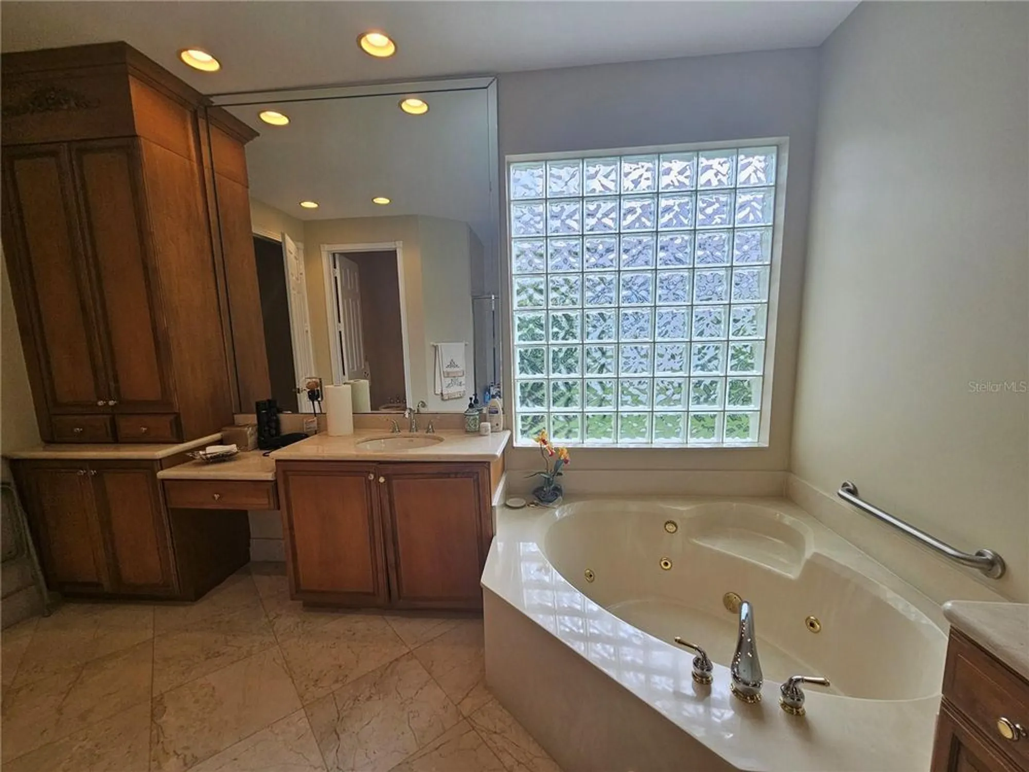 Property Slideshow image 60 of 75 | 6900 molakai cir, Boynton Beach, FL, 33437