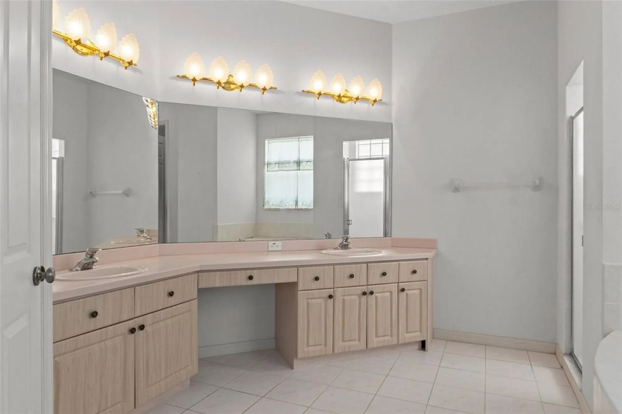 Property Slideshow image 28 of 71 | 9149 penelope dr, Weeki Wachee, FL, 34613