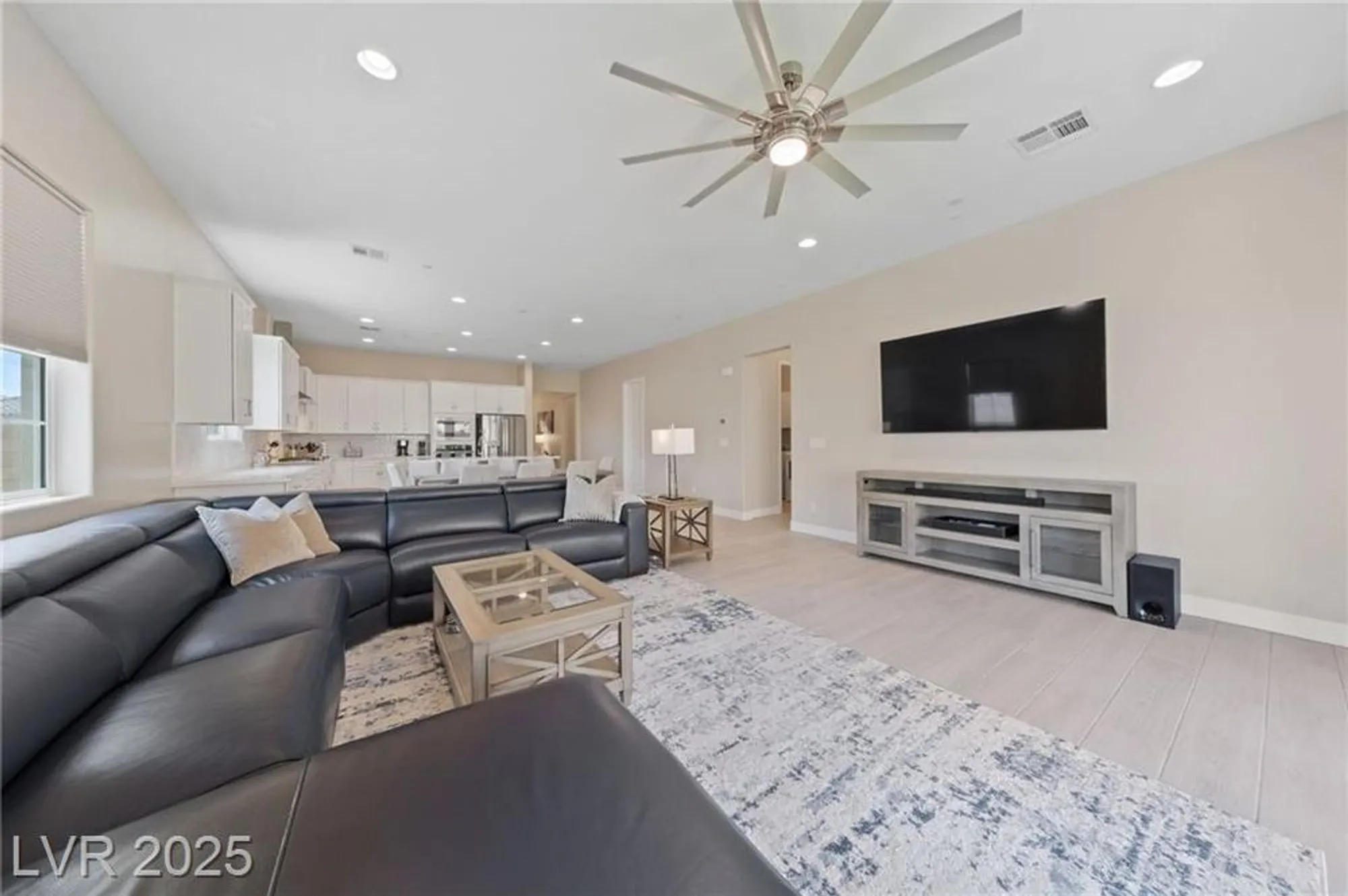 Property Slideshow image 9 of 49 | 80 cathedral wash pl, Henderson, NV, 89011