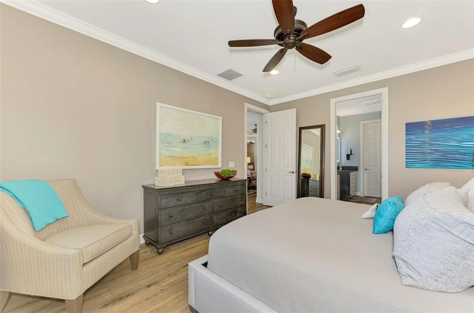 Property Slideshow image 34 of 79 | 6193 abaco dr, Sarasota, FL, 34238