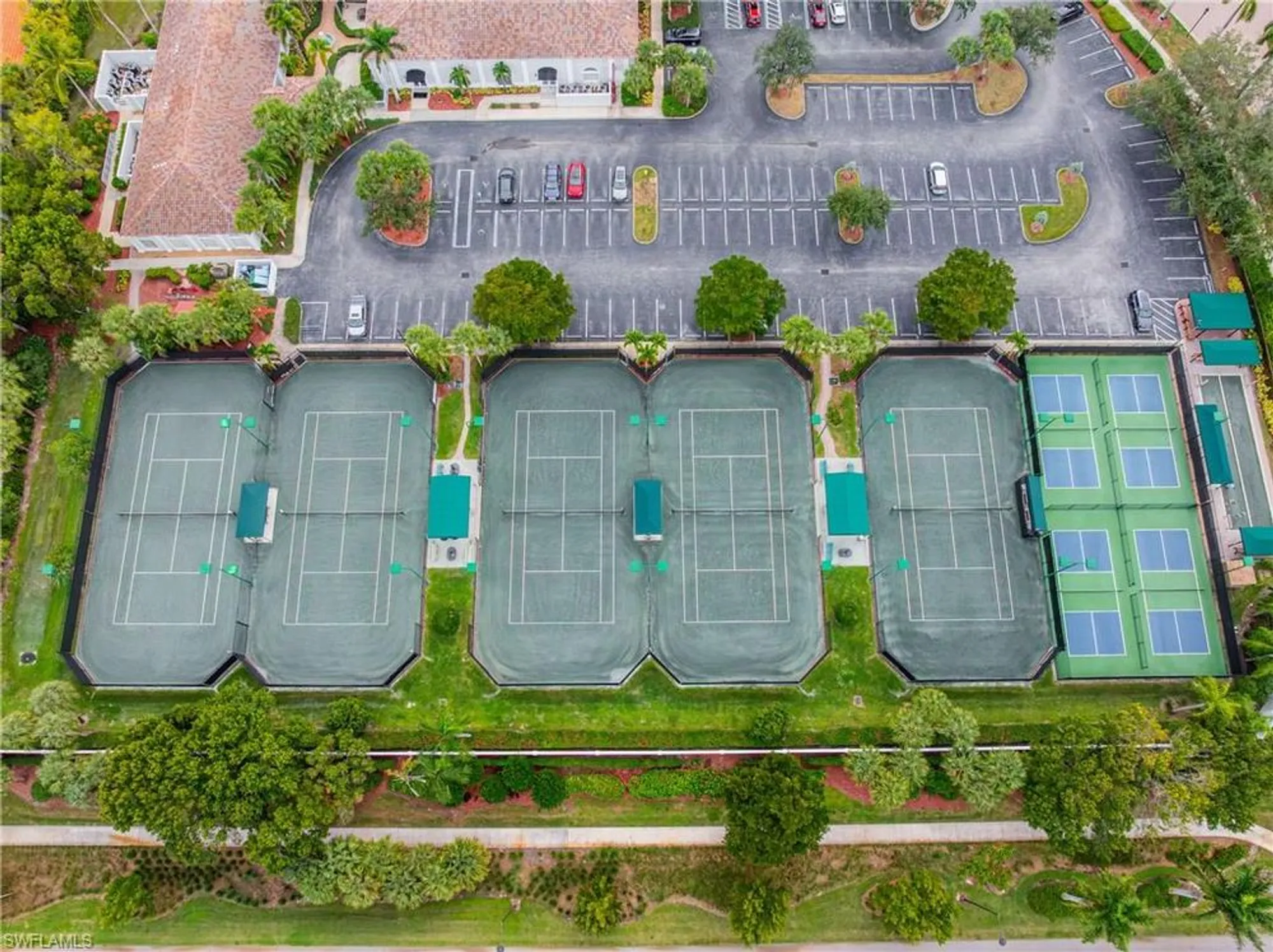 Property Slideshow image 4 of 48 | 9410 sun river way, Estero, FL, 33928