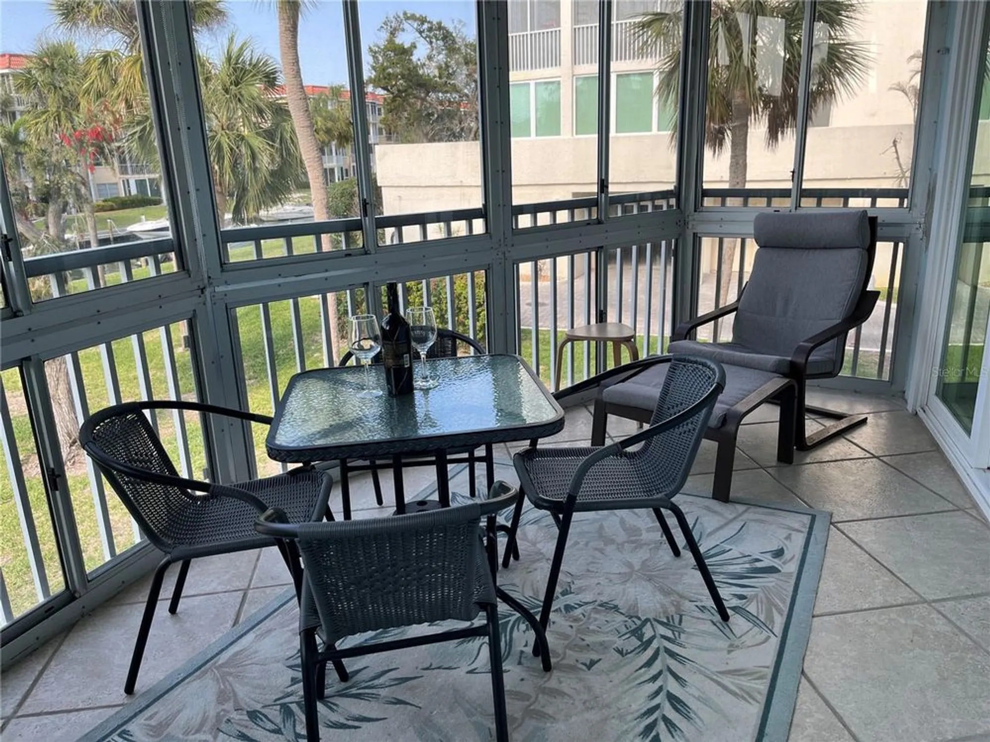 Property Slideshow image 15 of 32 | 1257 s portofino dr apt 208, Sarasota, FL, 34242