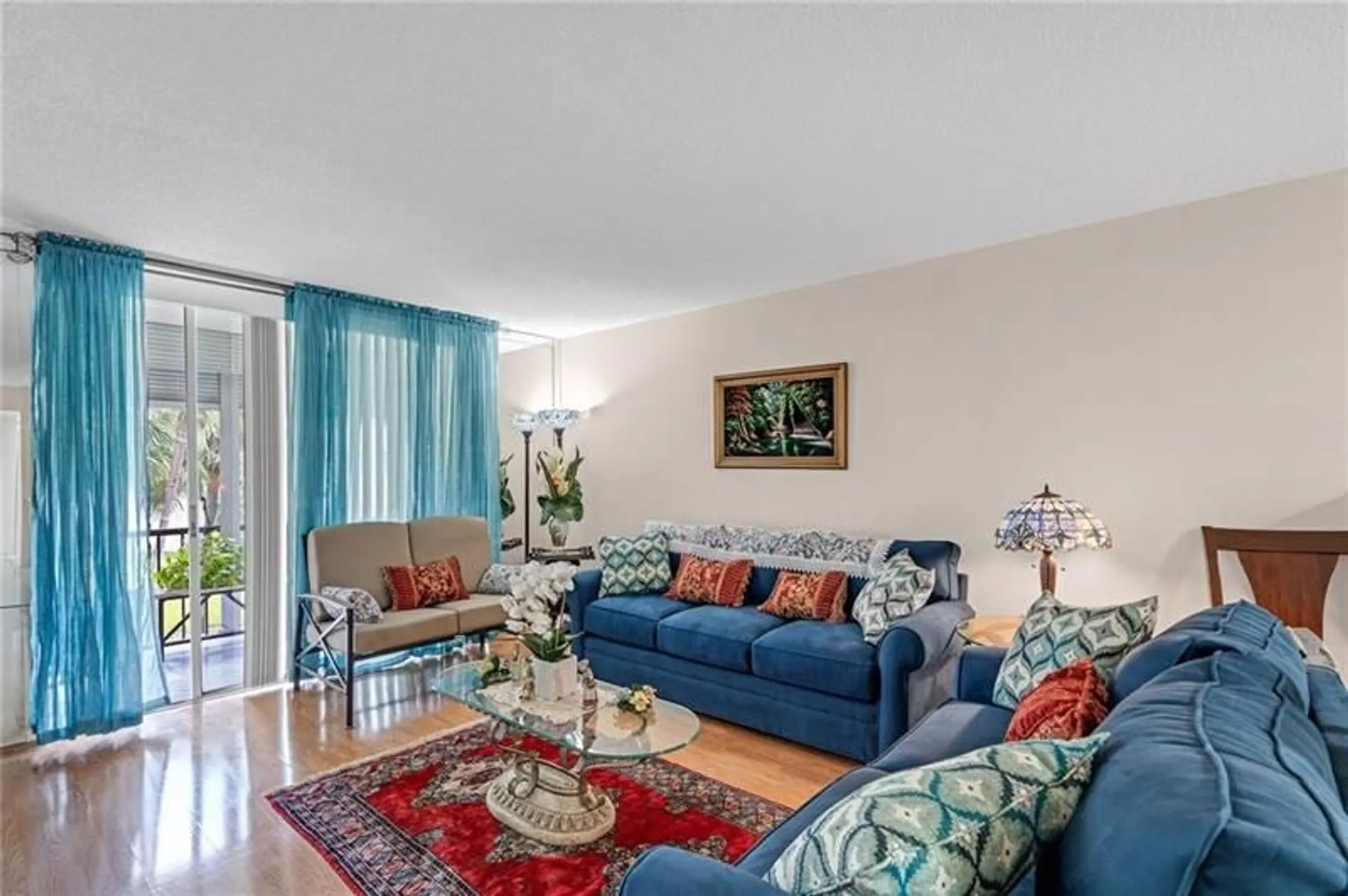Property Slideshow image 2 of 31 | 9800 n hollybrook lake dr 202, Pembroke Pines, FL, 33025