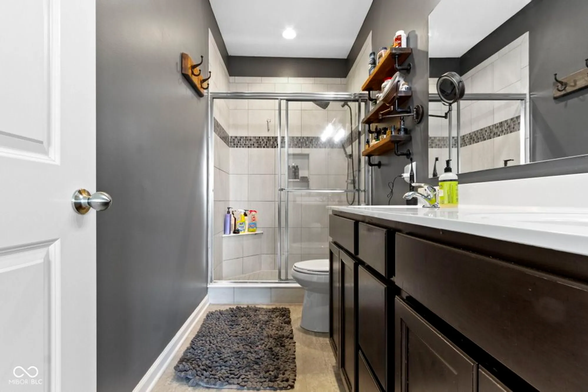 Property Slideshow image 44 of 63 | 9101 gordimer cir, Indianapolis, IN, 46239