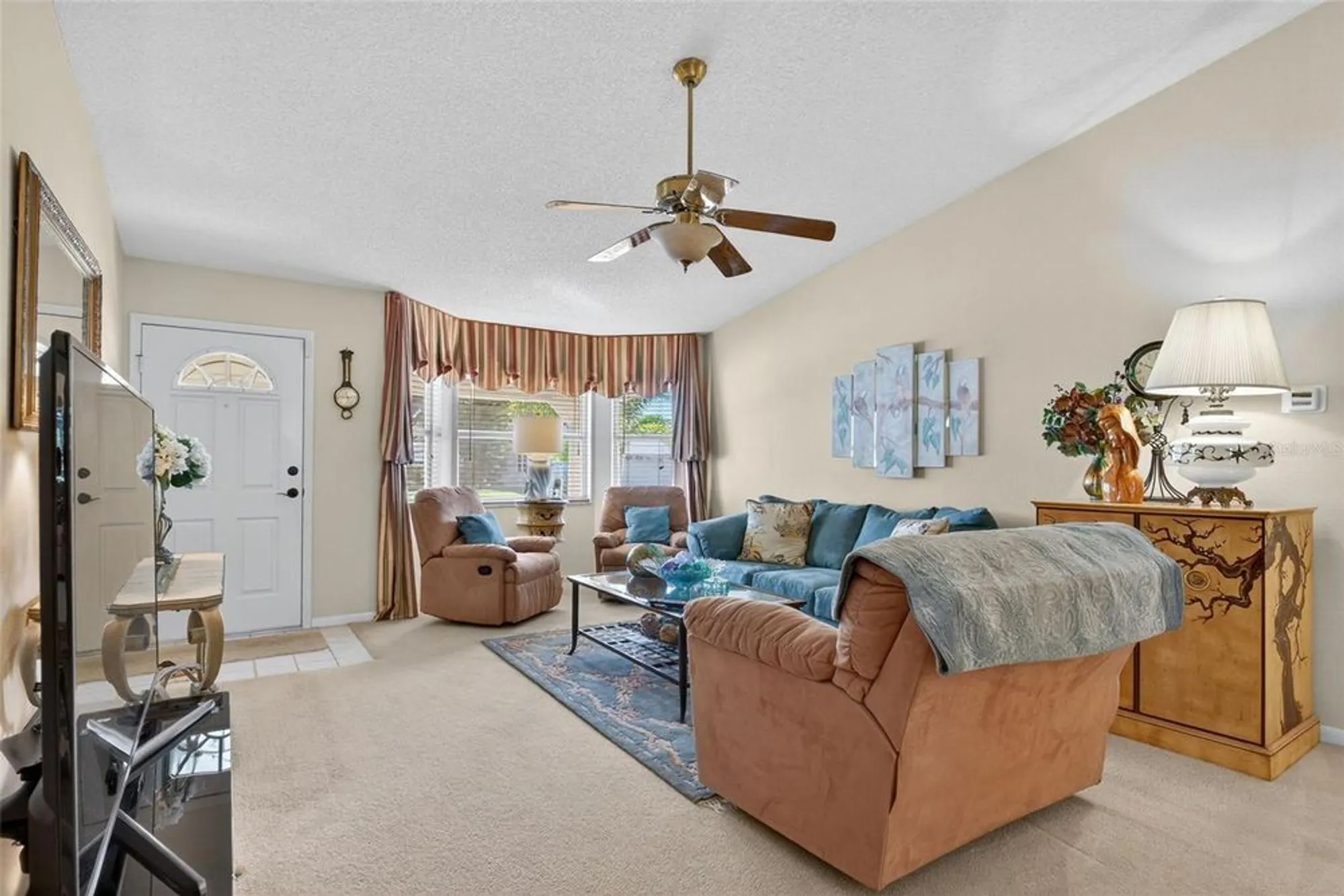 Property Slideshow image 4 of 57 | 1958 long boat dr, Lakeland, FL, 33810