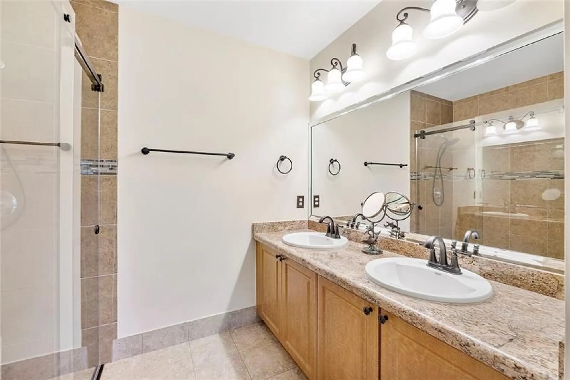 Property Slideshow image 22 of 43 | 120 sausalito dr, Boynton Beach, FL, 33436