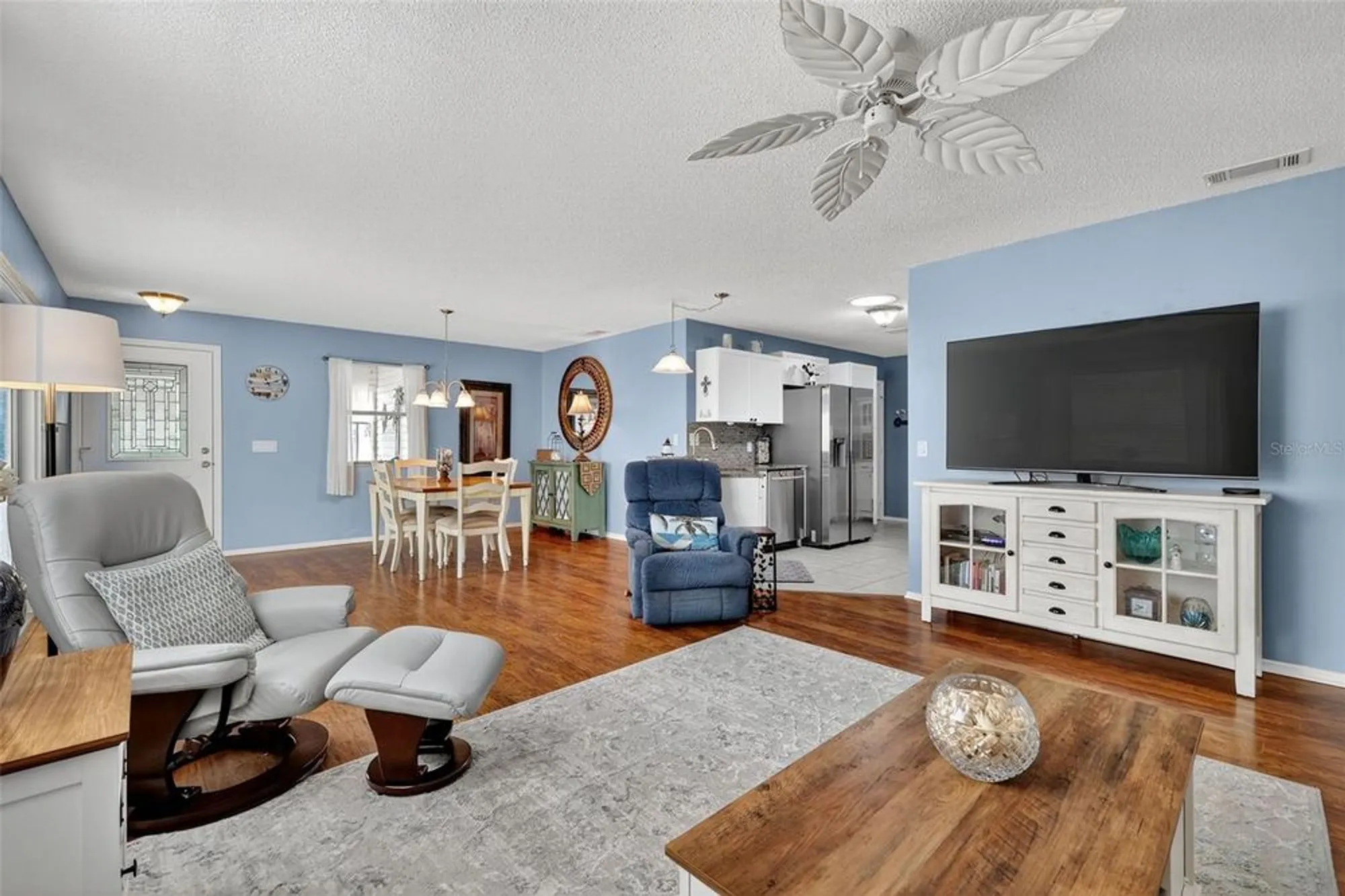 Property Slideshow image 14 of 26 | 2107 escobar ave, The Villages, FL, 32159