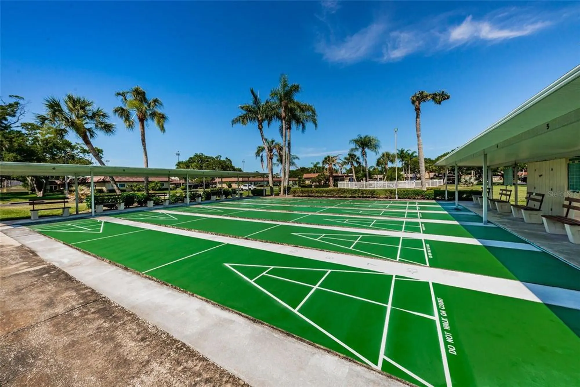 Property Slideshow image 11 of 57 | 1701 pinehurst rd 4f, Dunedin, FL, 34698