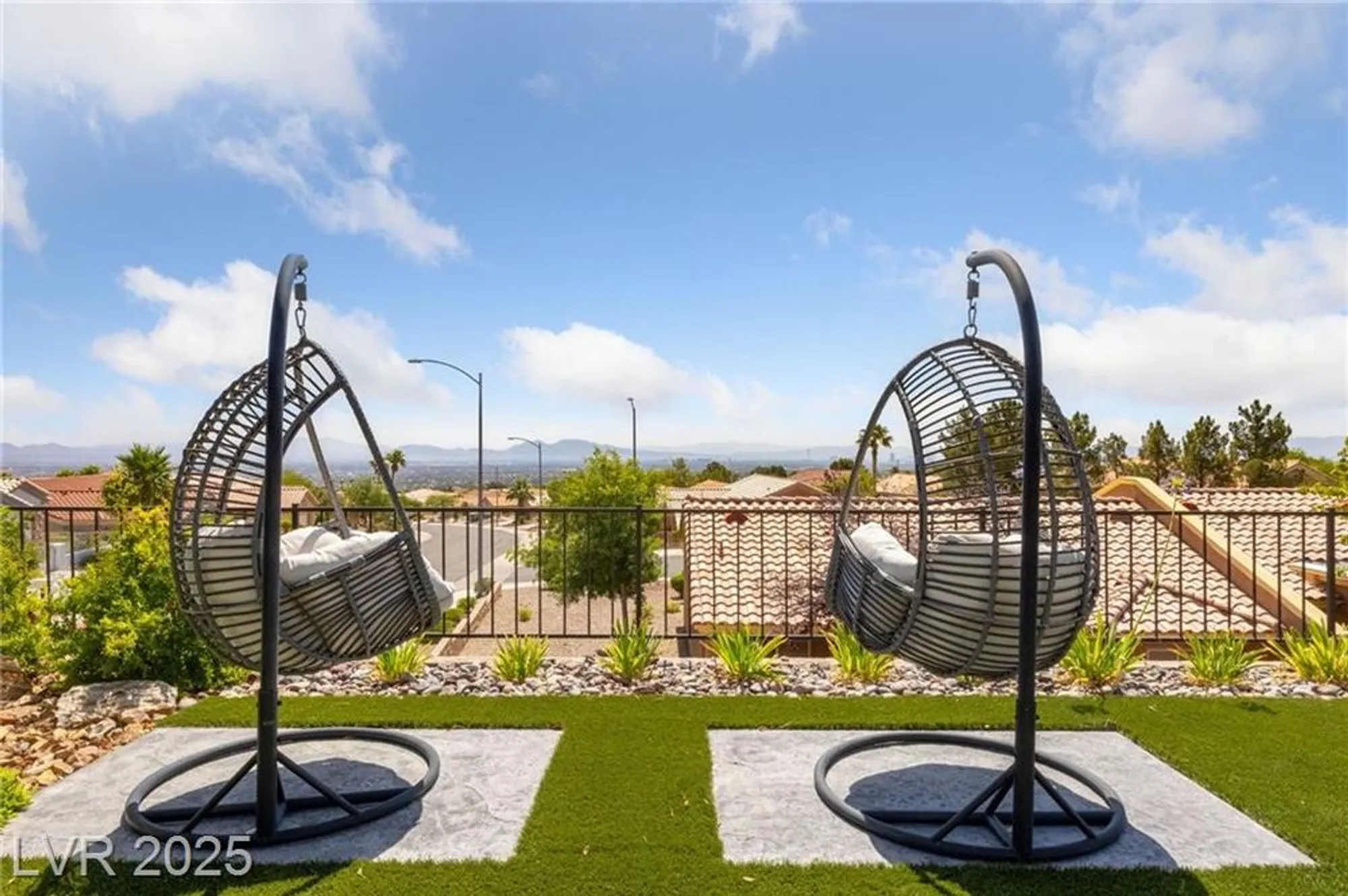 Property Slideshow image 18 of 69 | 2616 faiss dr, Las Vegas, NV, 89134