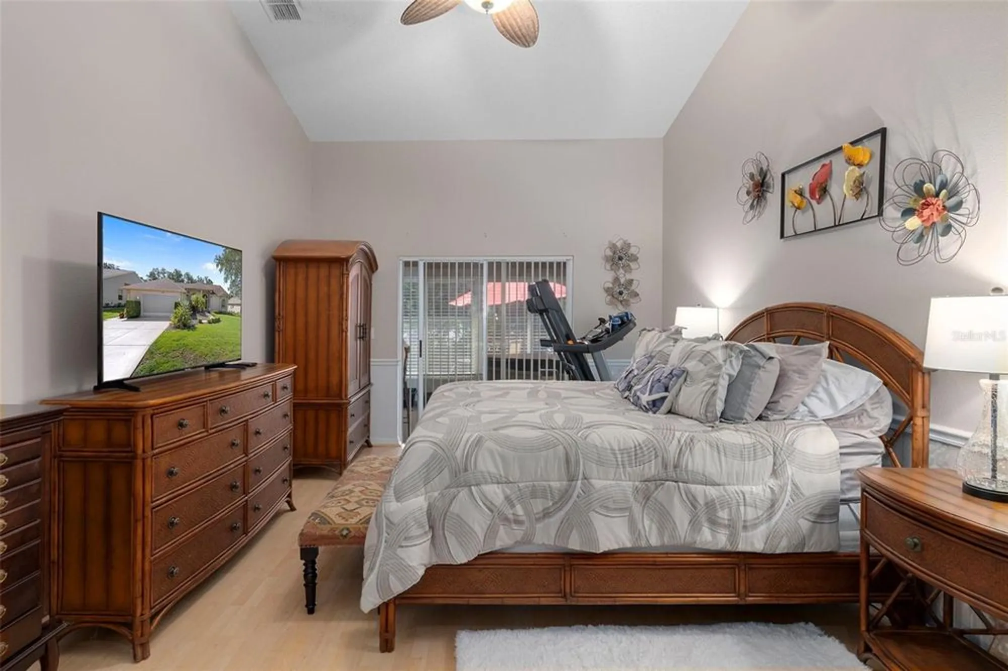 Property Slideshow image 31 of 52 | 416 mistwood ct, Spring Hill, FL, 34609