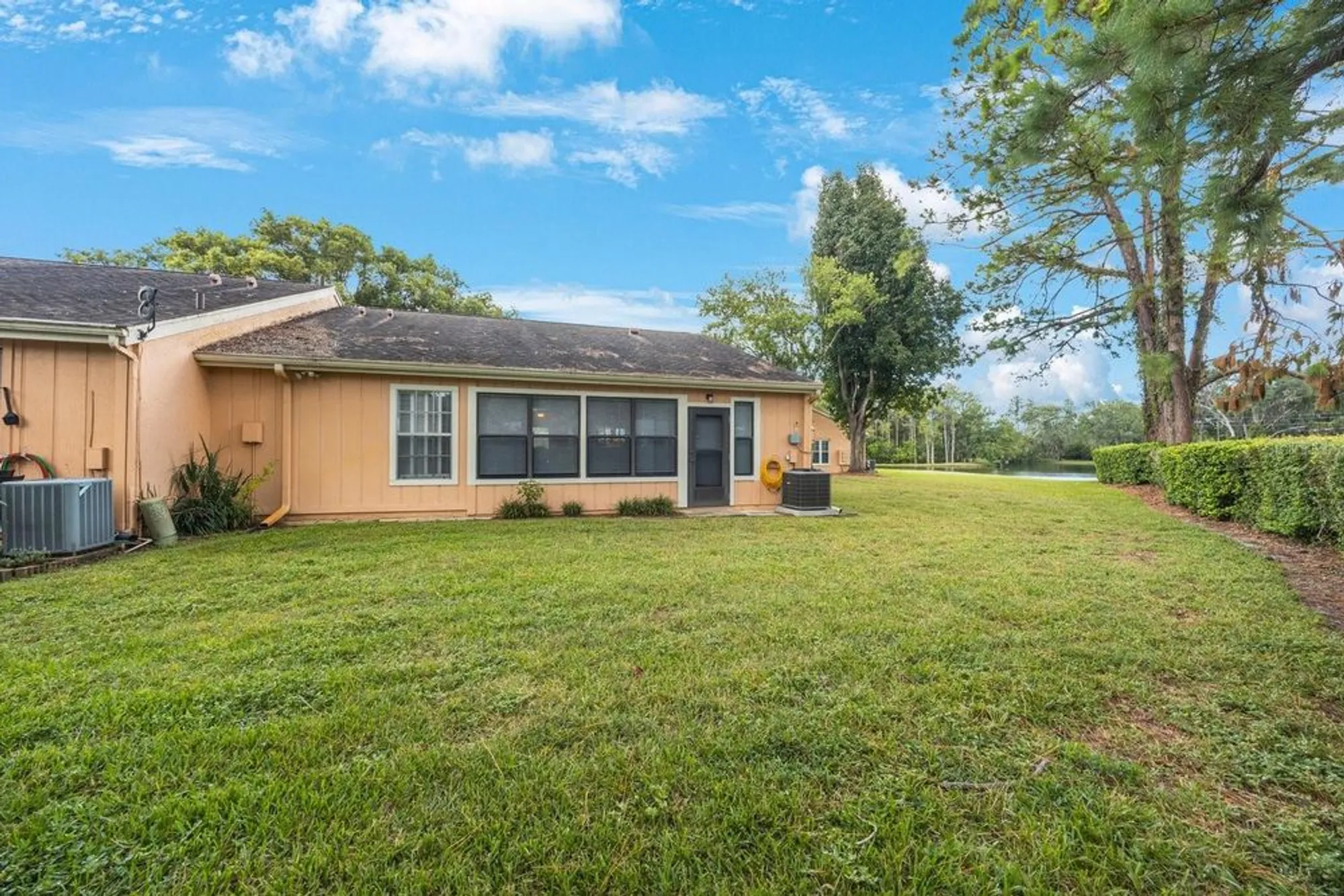 Property Slideshow image 36 of 43 | 4951 grist mill cir, New Port Richey, FL, 34655