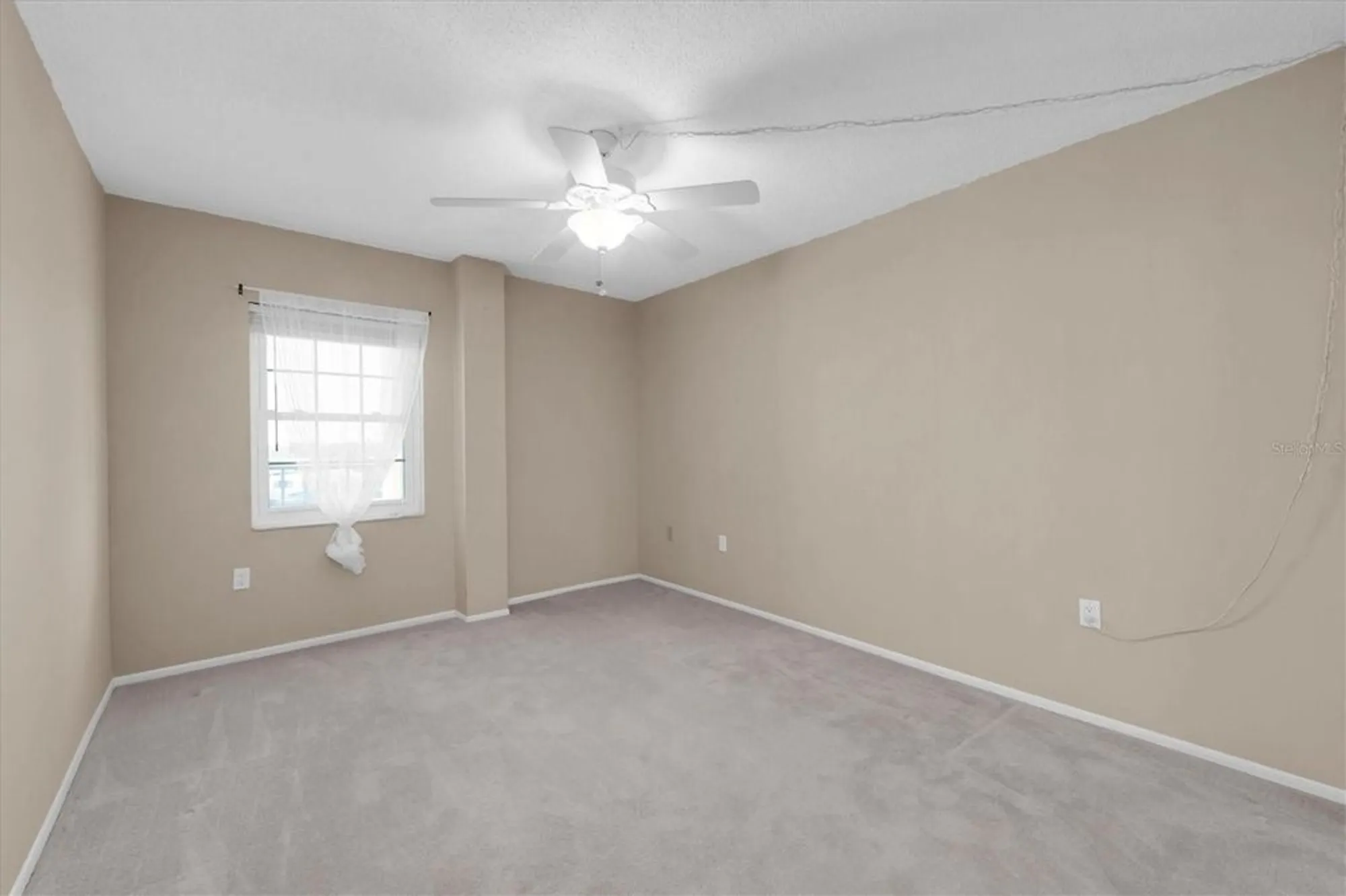 Property Slideshow image 15 of 25 | 19029 us highway 19 n apt 26-304, Clearwater, FL, 33764