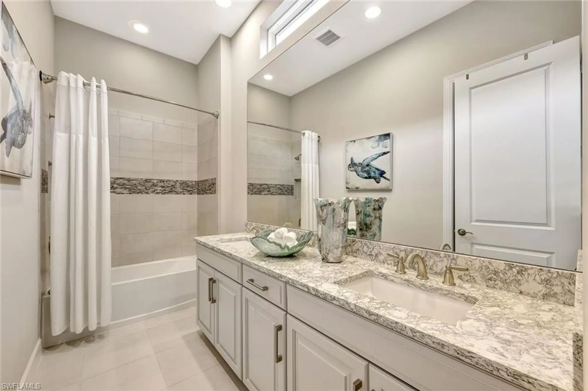 Property Slideshow image 23 of 50 | 11451 venetian lagoon dr, Fort Myers, FL, 33913