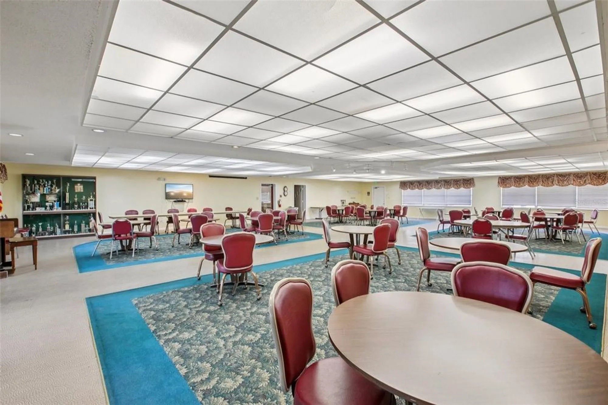 Property Slideshow image 22 of 26 | 5980 80th st n unit 405, St Petersburg, FL, 33709