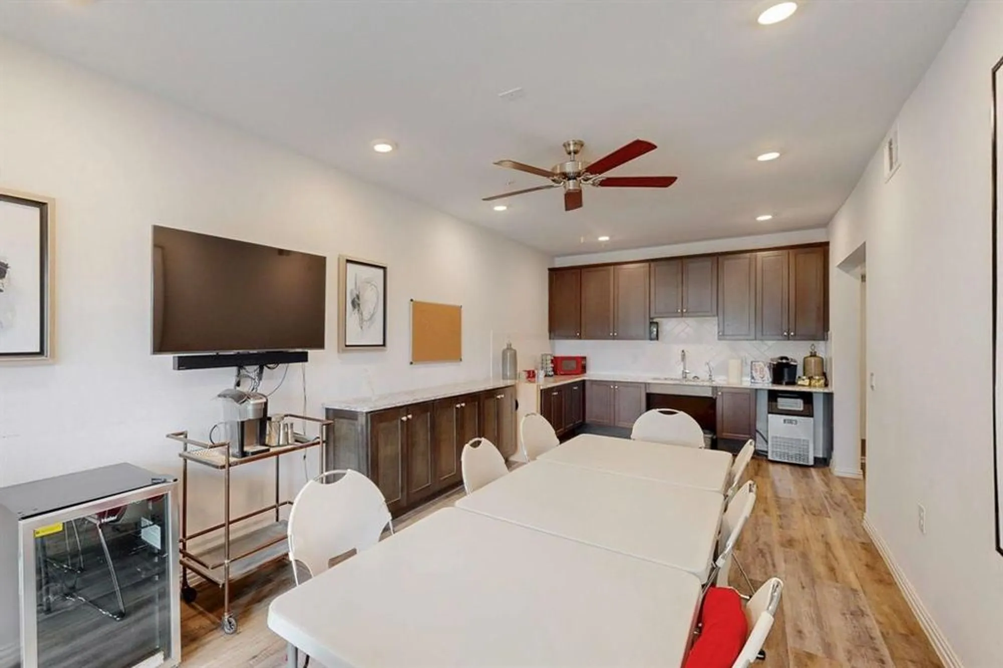 Property Slideshow image 31 of 40 | 1735 wittington pl apt 3403, Dallas, TX, 75234