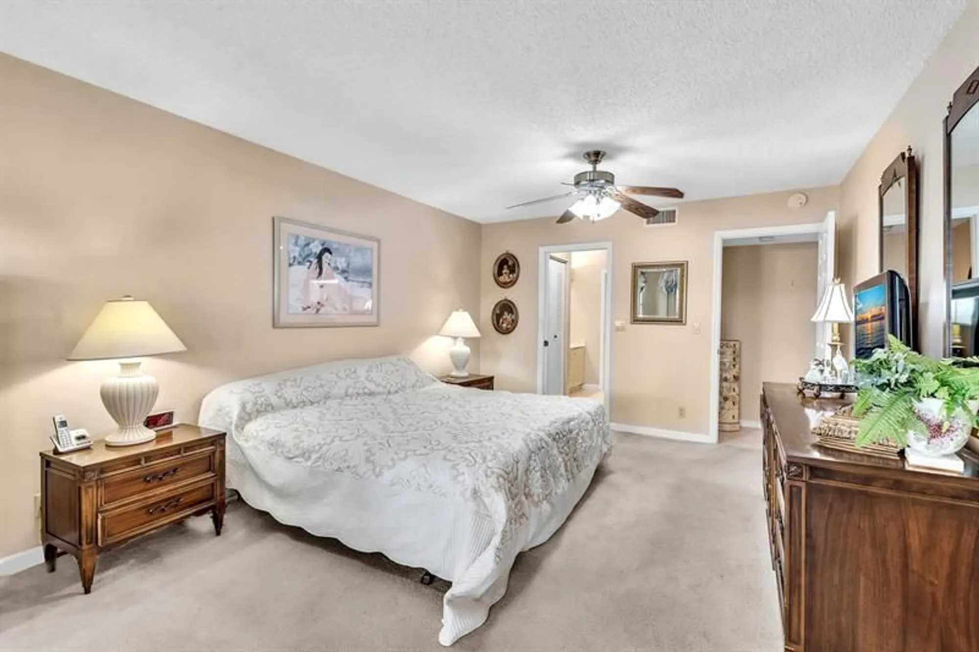Property Slideshow image 26 of 83 | 7449 fairfax dr 211, Tamarac, FL, 33321