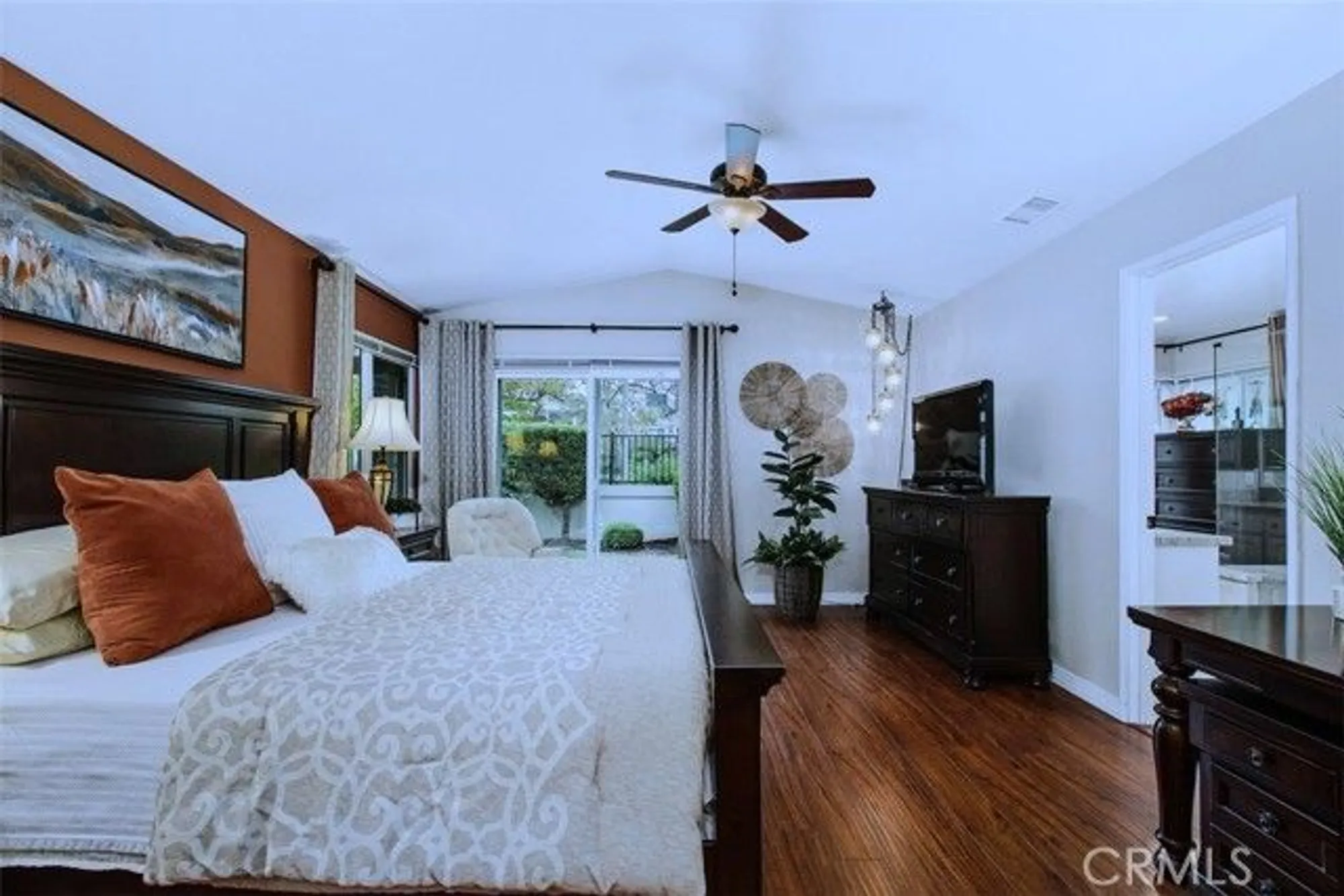 Property Slideshow image 19 of 45 | 40442 via amapola, Murrieta, CA, 92562