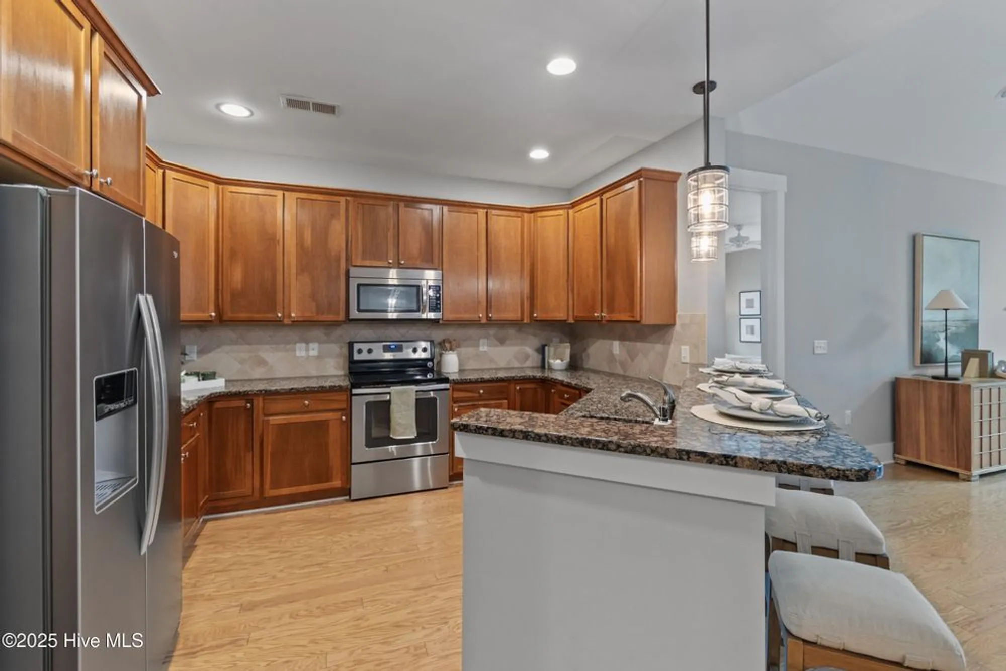 Property Slideshow image 10 of 61 | 2537 st james dr apt 303, Southport, NC, 28461