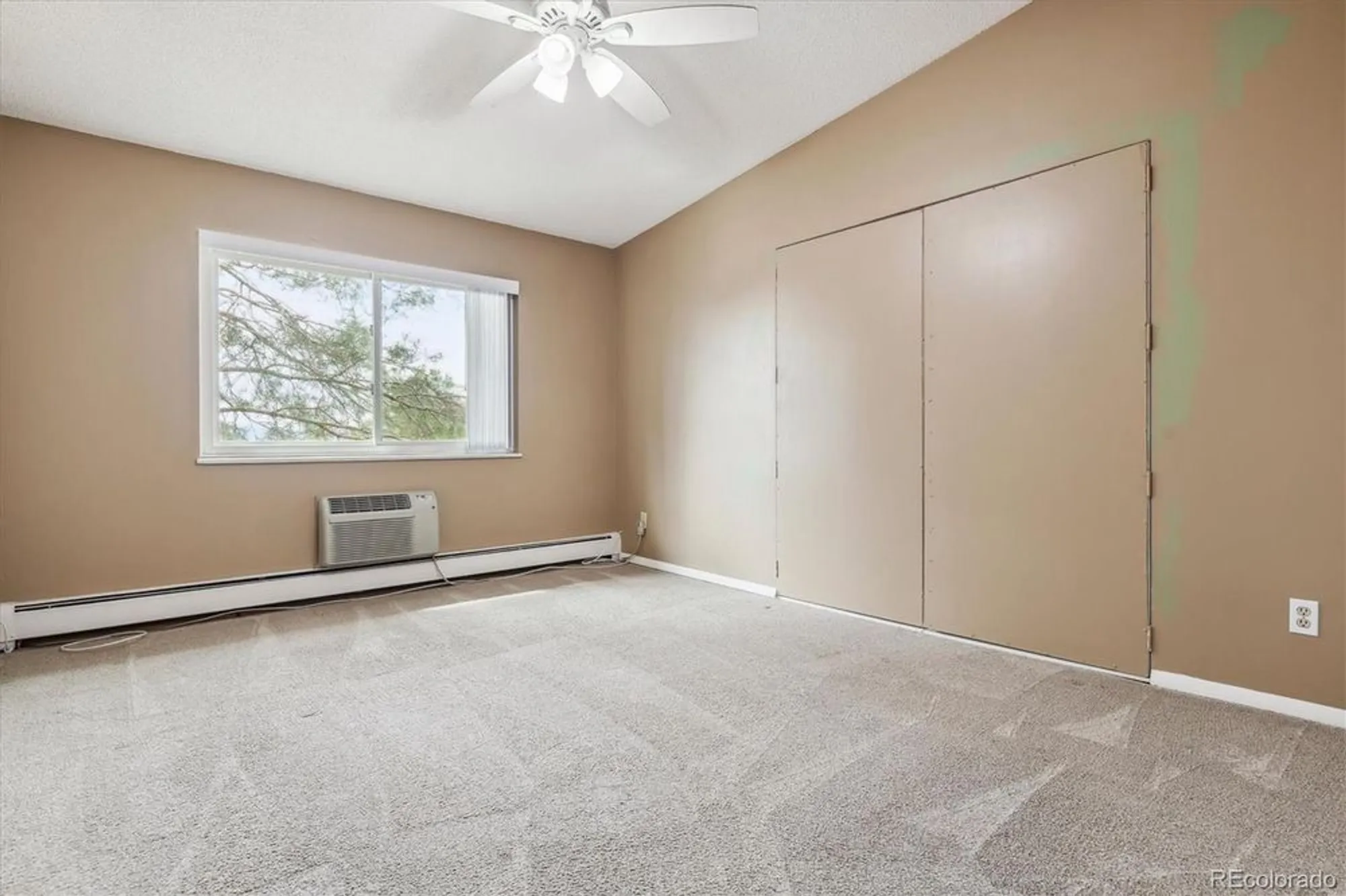 Property Slideshow image 19 of 34 | 3022 s wheeling way 407, Aurora, CO, 80014
