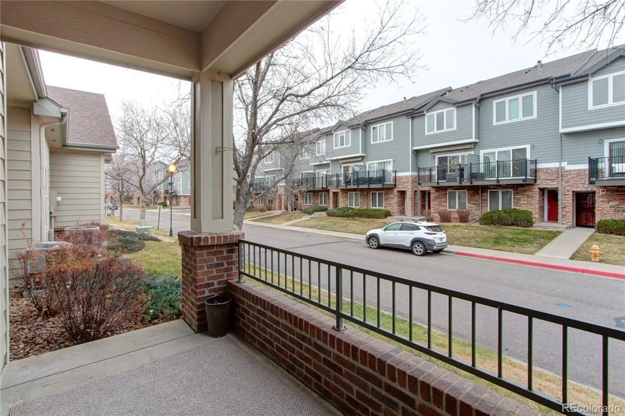 Property Slideshow image 10 of 34 | 2860 w riverwalk cir b, Littleton, CO, 80123