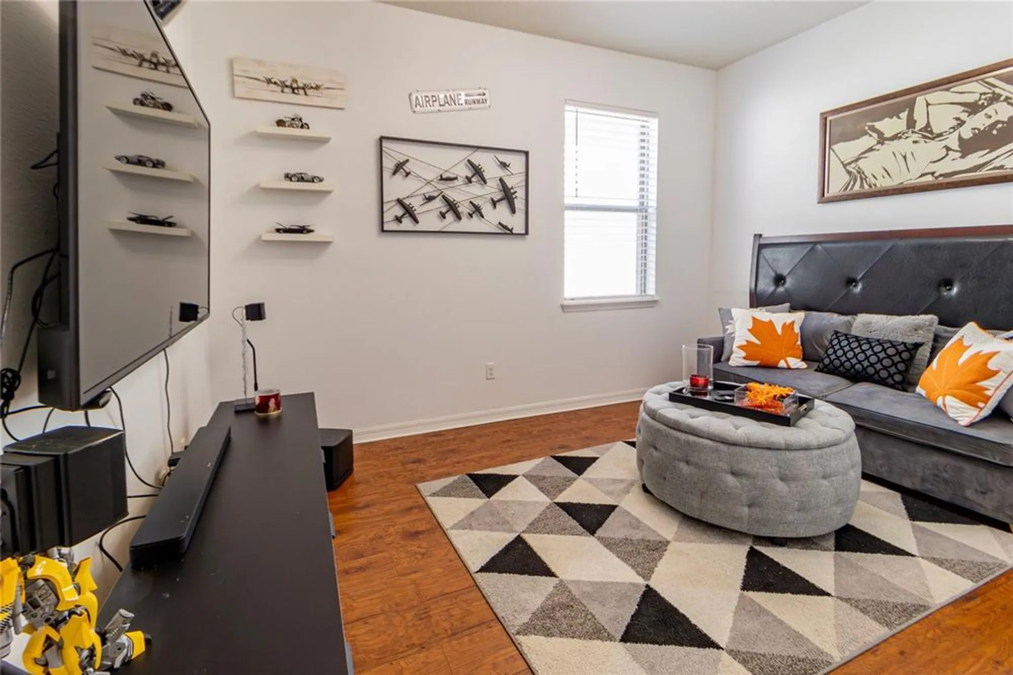 Property Slideshow image 24 of 41 | 333 navarra ln, Davenport, FL, 33837