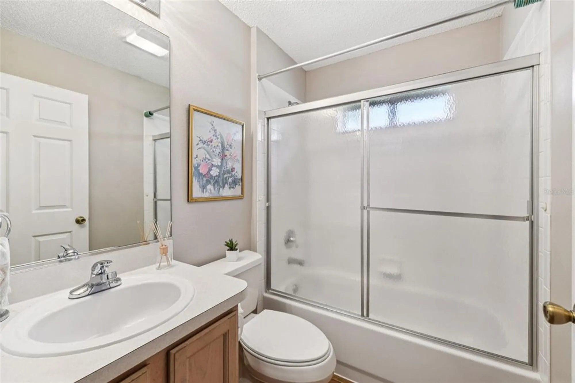 Property Slideshow image 24 of 53 | 516 loma paseo dr, The Villages, FL, 32159