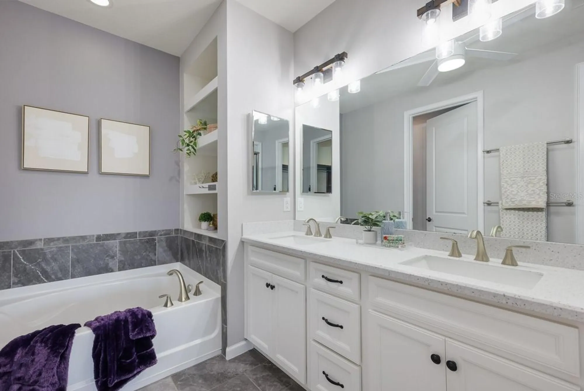 Property Slideshow image 15 of 41 | 5237 blossom cv, Lakewood Ranch, FL, 34211