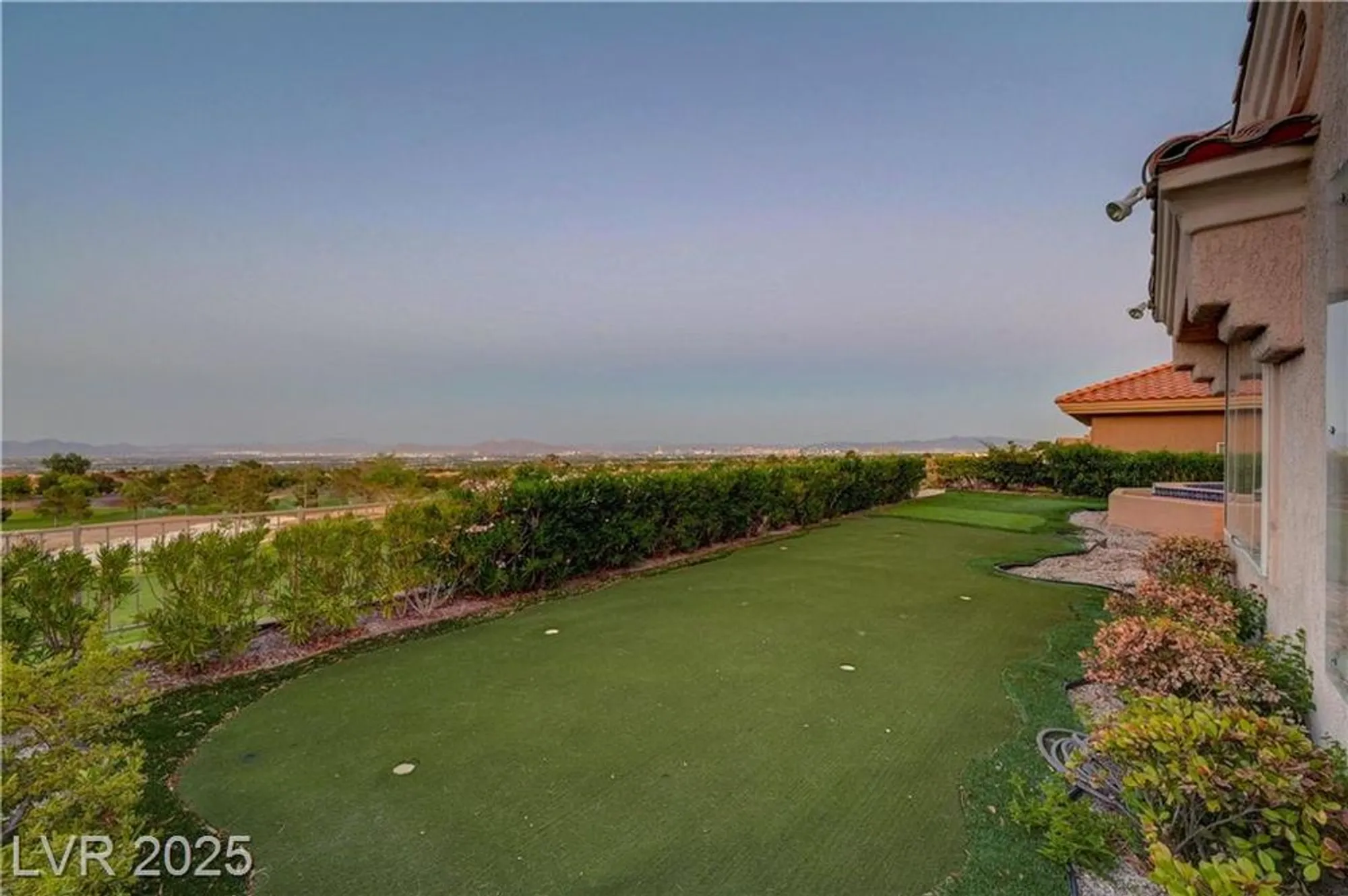 Property Slideshow image 13 of 16 | 2124 bay tree dr, Las Vegas, NV, 89134