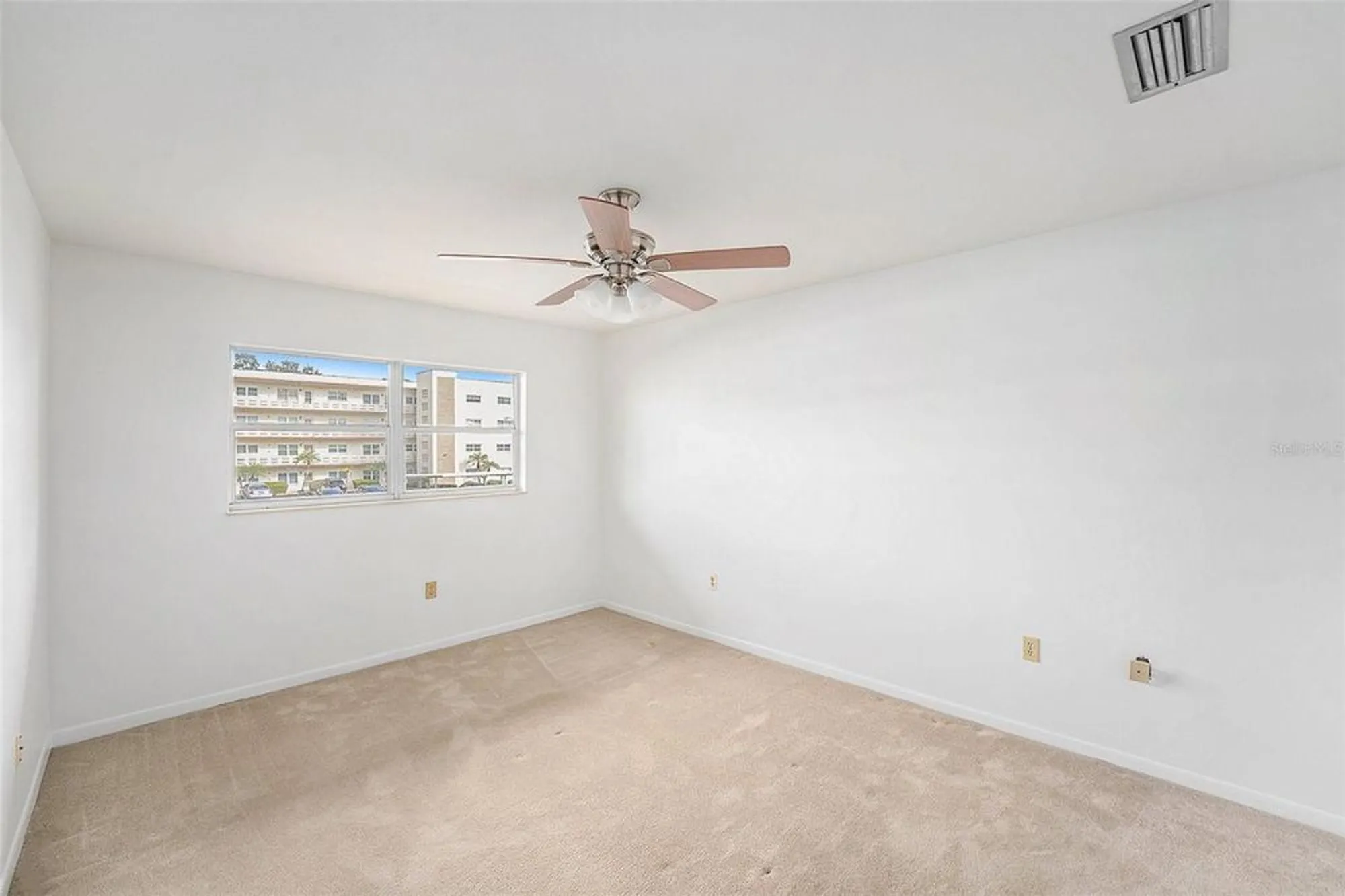 Property Slideshow image 20 of 37 | 5623 80th st n unit 211, St Petersburg, FL, 33709