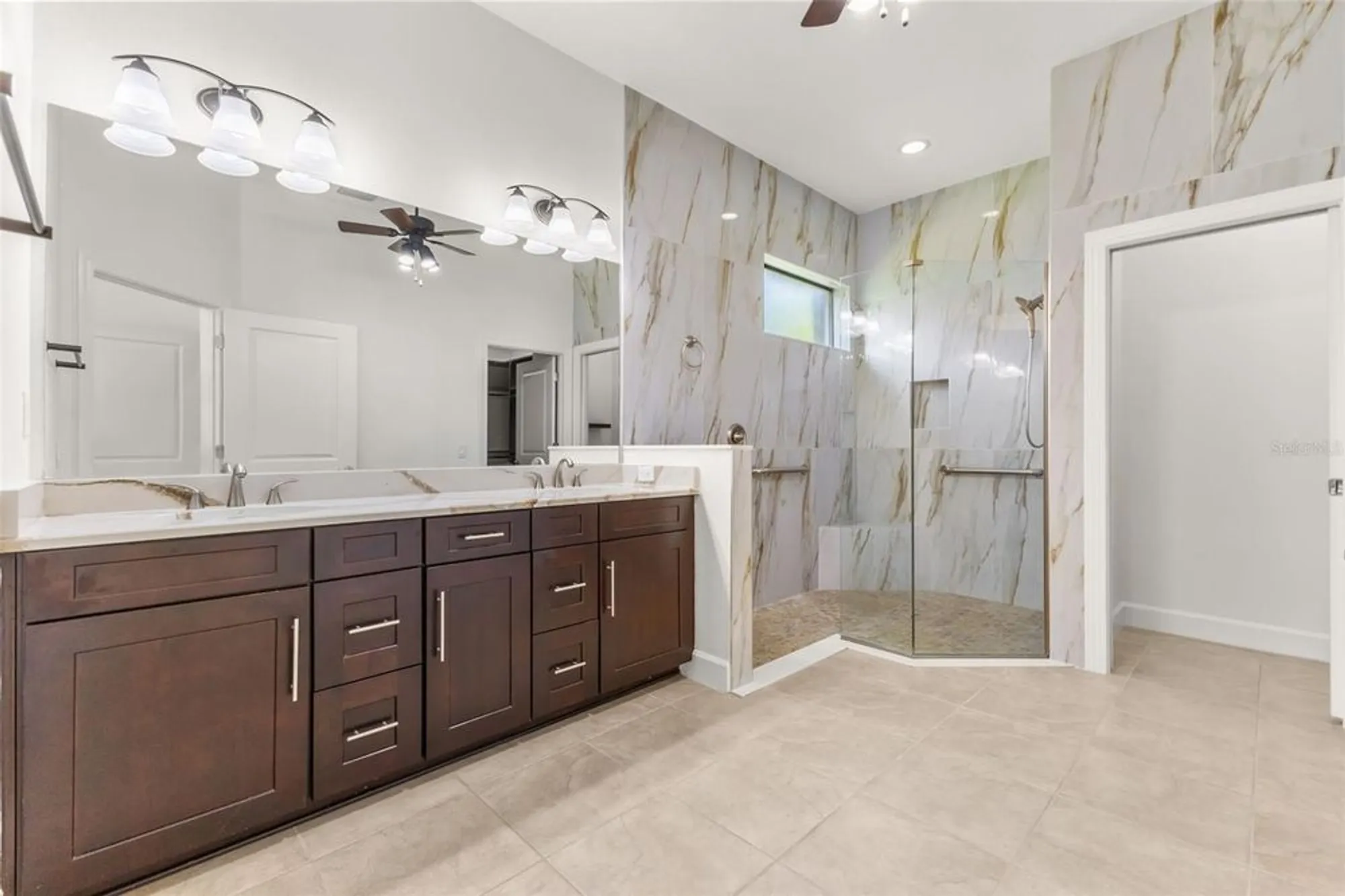 Property Slideshow image 21 of 44 | 5242 napoli run, Bradenton, FL, 34211
