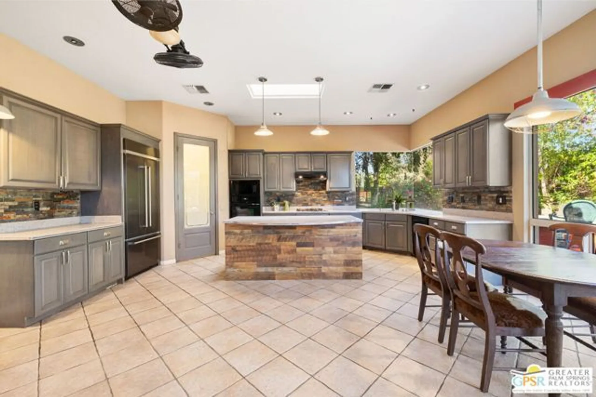 Property Slideshow image 15 of 42 | 39362 blossom cir, Palm Desert, CA, 92211
