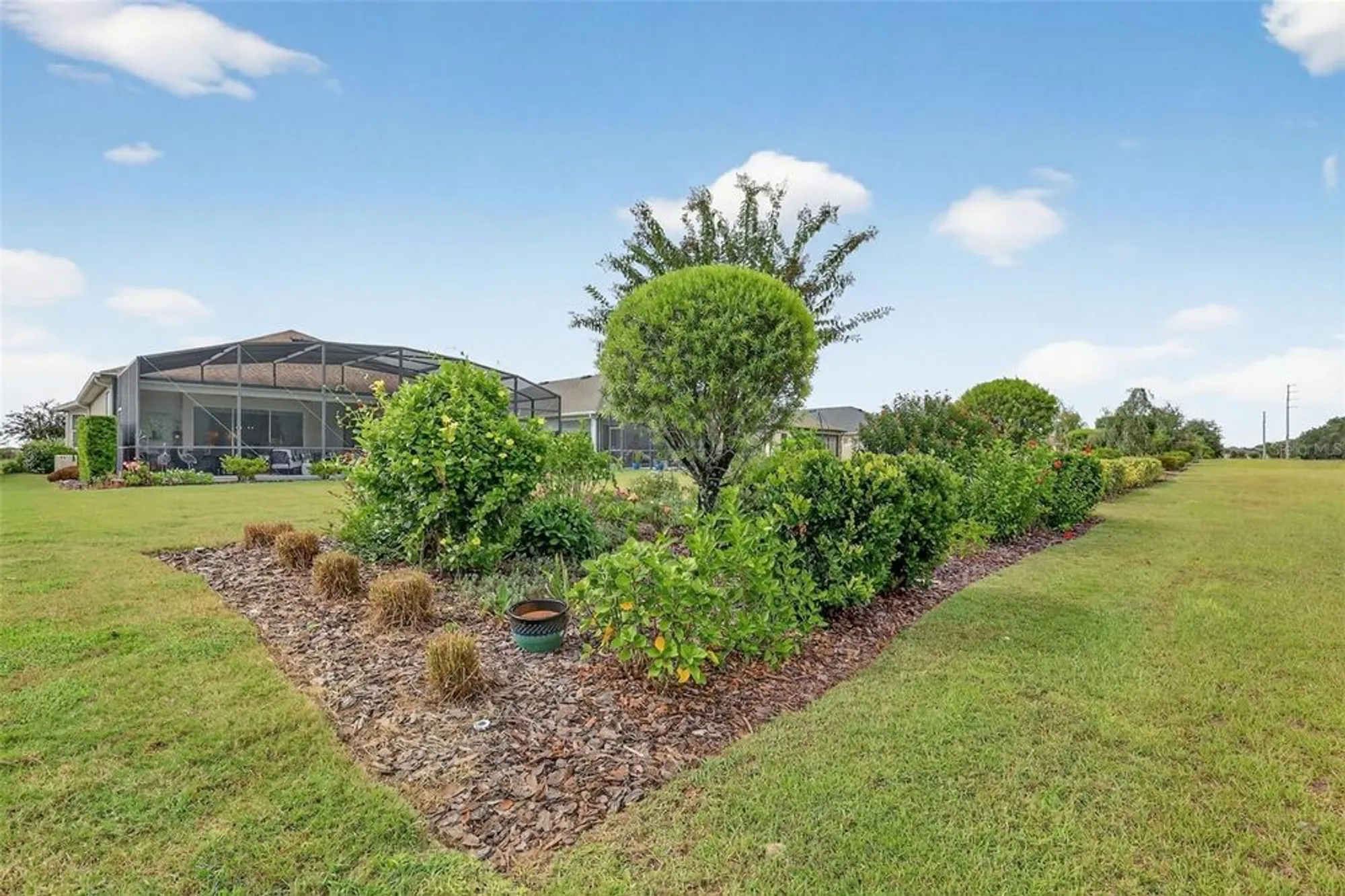 Property Slideshow image 47 of 73 | 8464 bridgeport bay cir, Mount Dora, FL, 32757