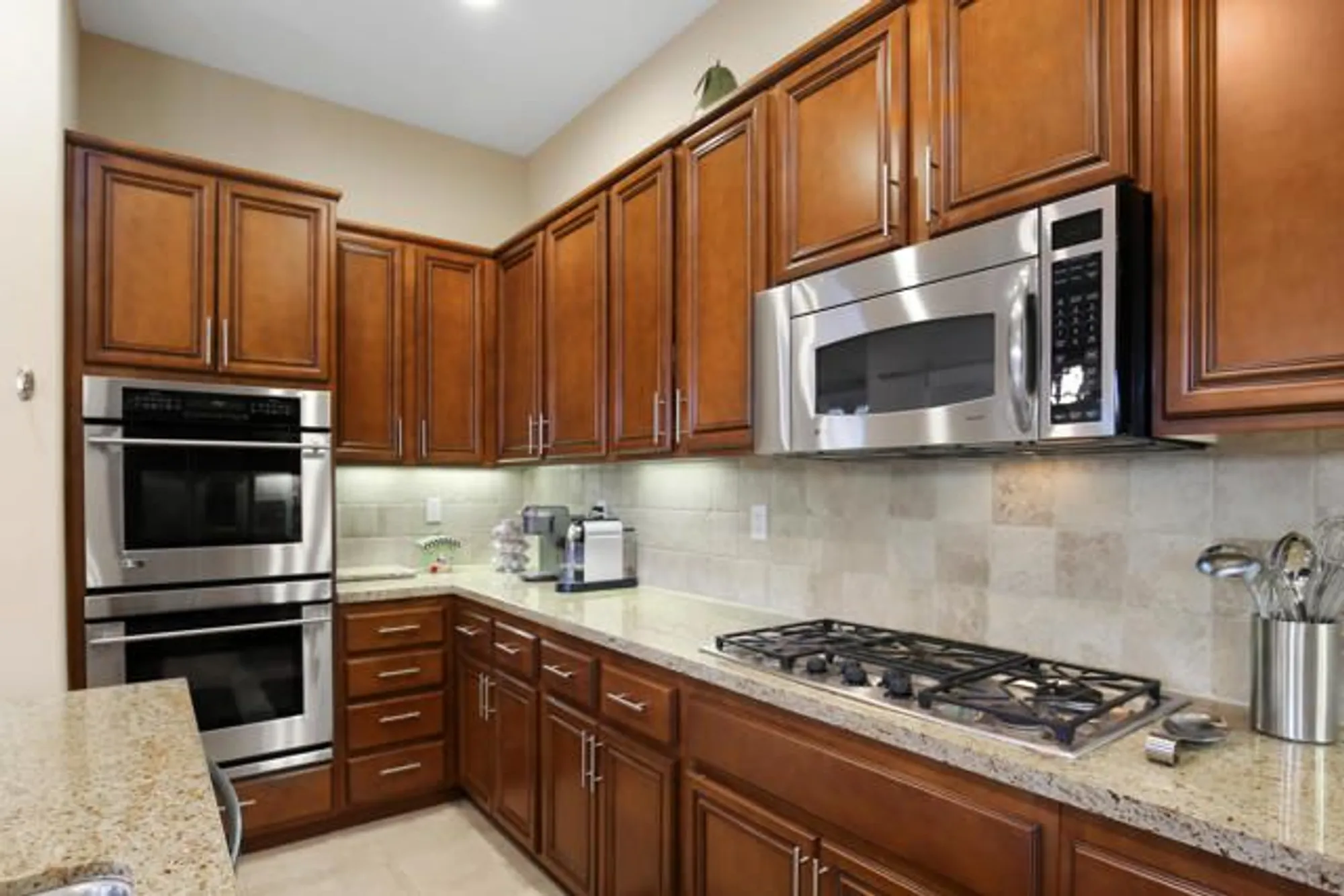 Property Slideshow image 14 of 80 | 61260 portulaca dr, La Quinta, CA, 92253