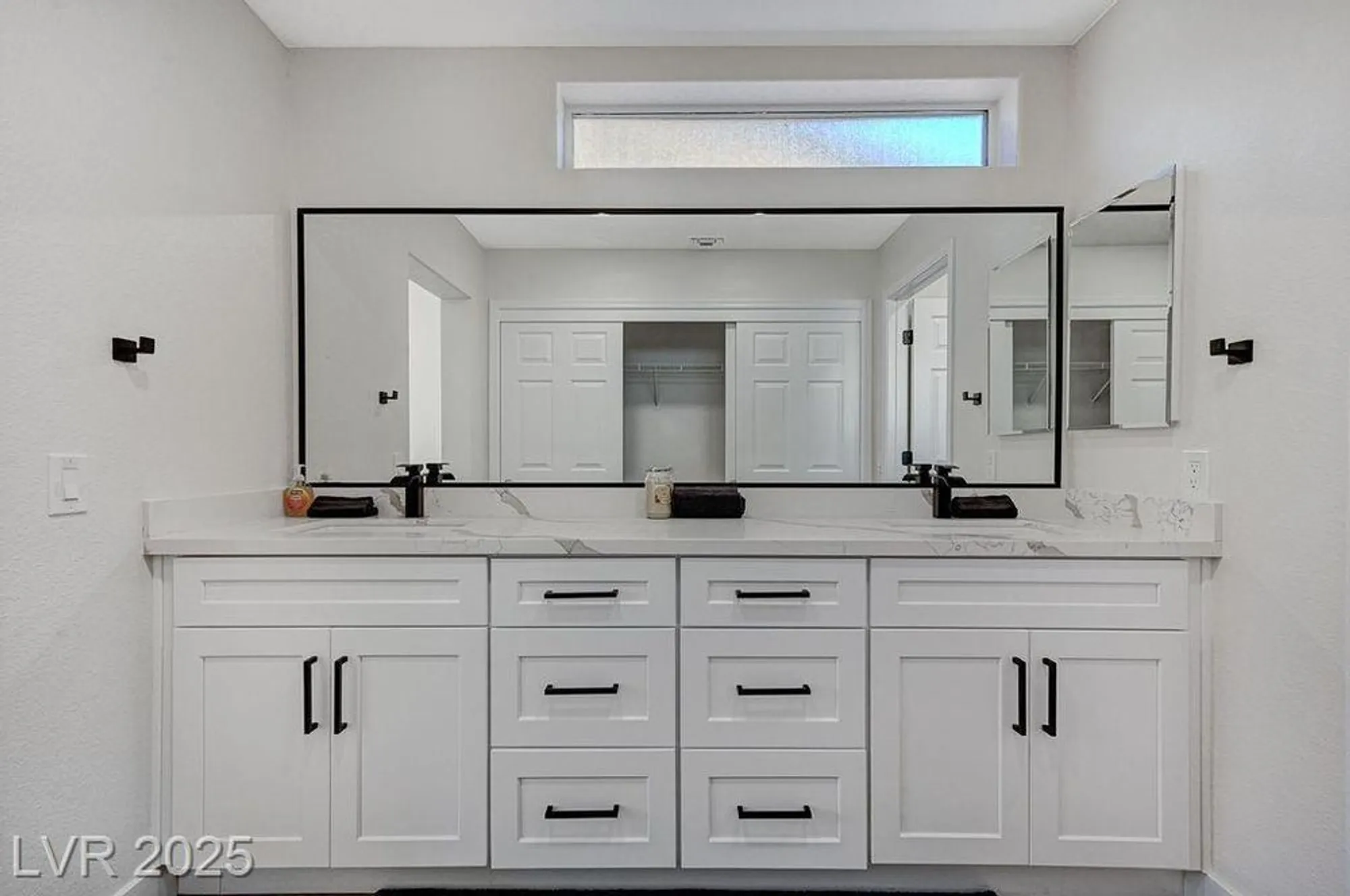 Property Slideshow image 13 of 40 | 10309 marymont pl, Las Vegas, NV, 89134