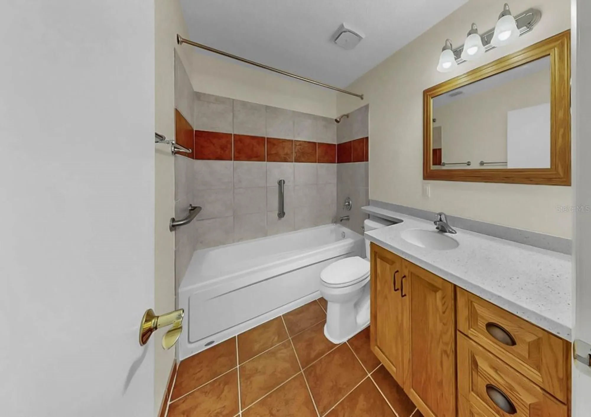 Property Slideshow image 14 of 41 | 663 allegheny dr, Sun City Center, FL, 33573