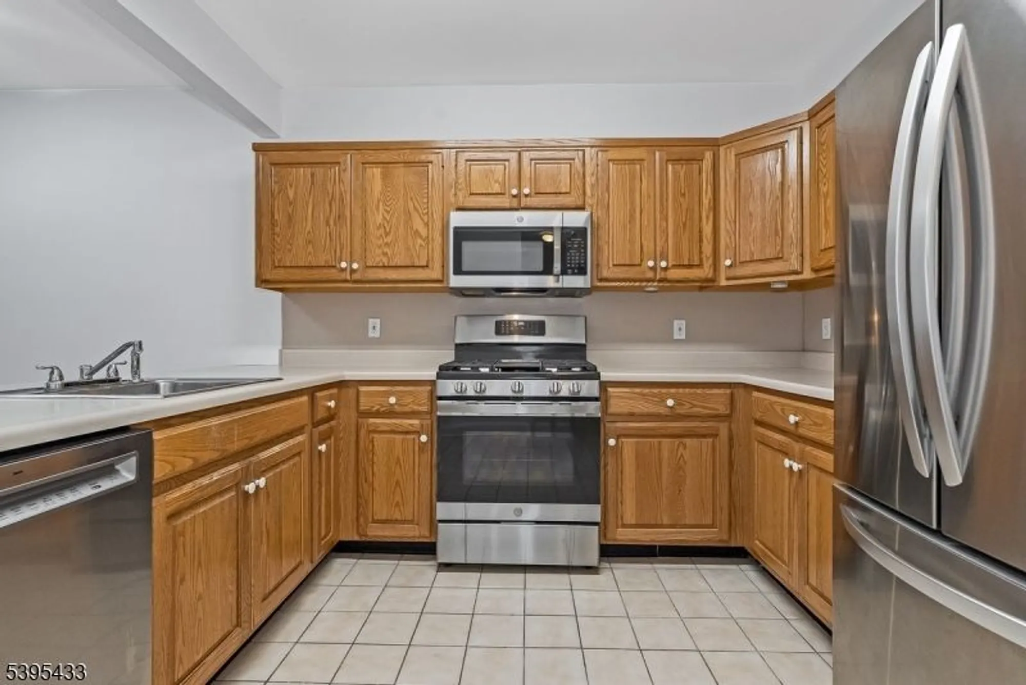 Property Slideshow image 3 of 42 | 202 cleveland ln, Rockaway Boro, NJ, 07866